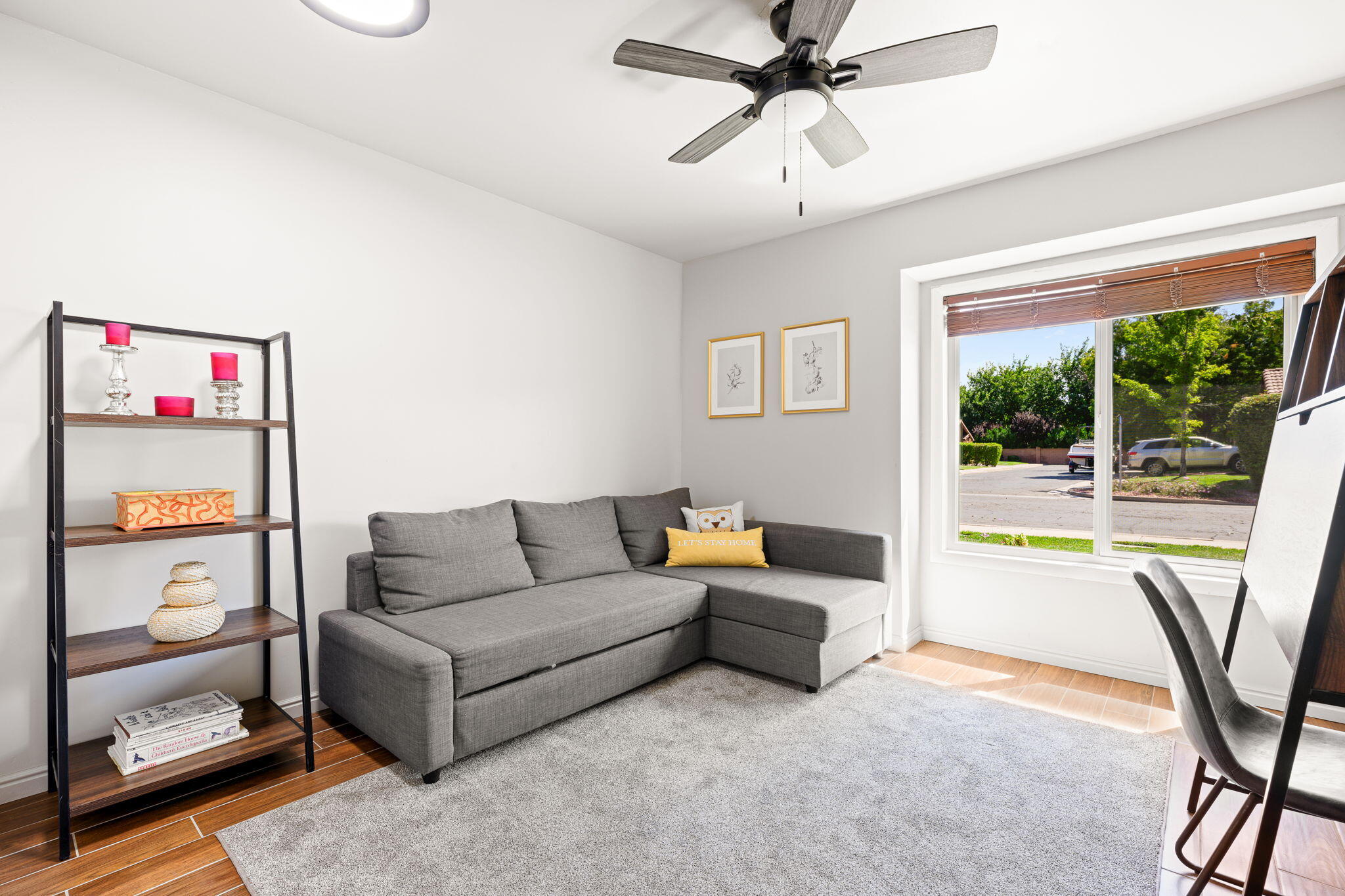 545 S Valley View DR Unit: #137