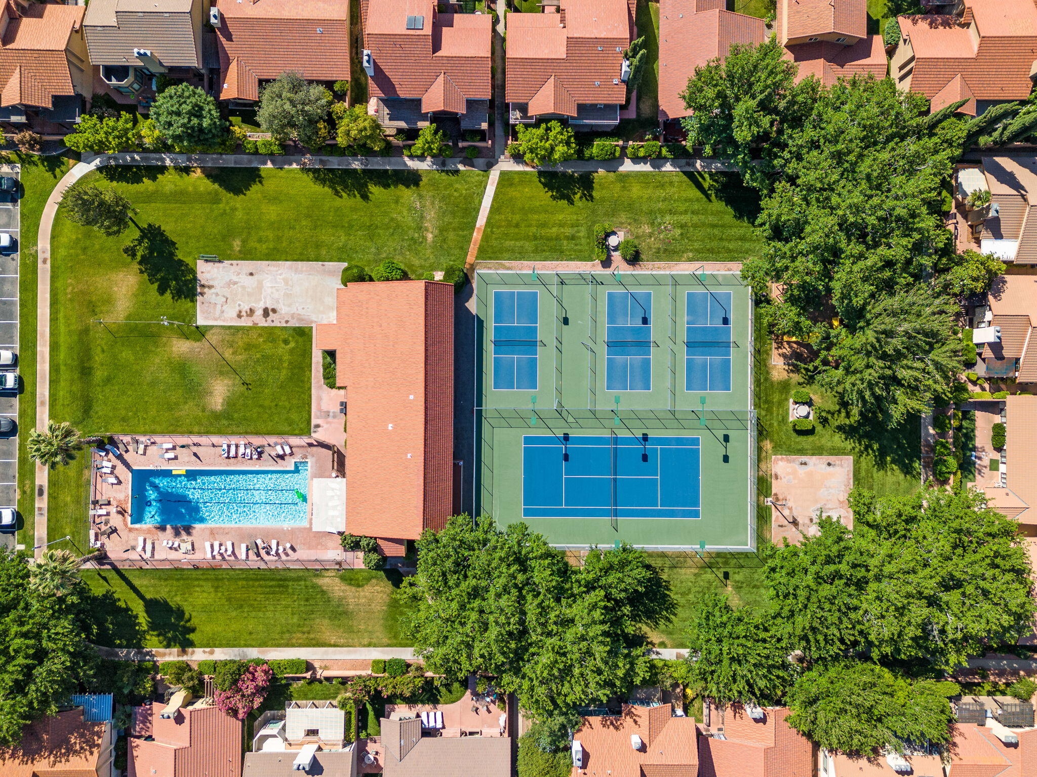 545 S Valley View DR Unit: #137