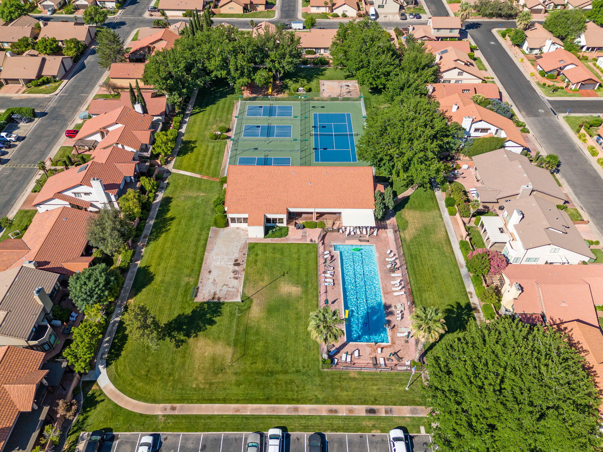 545 S Valley View DR Unit: #137