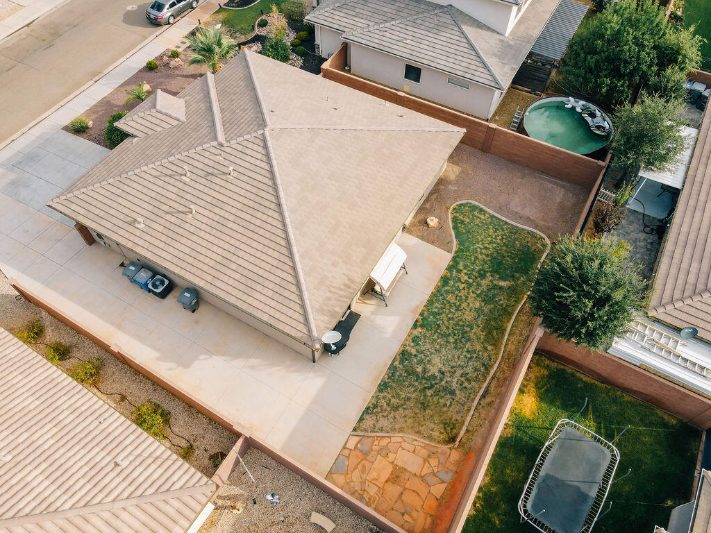 5887 DESERT CREST DR