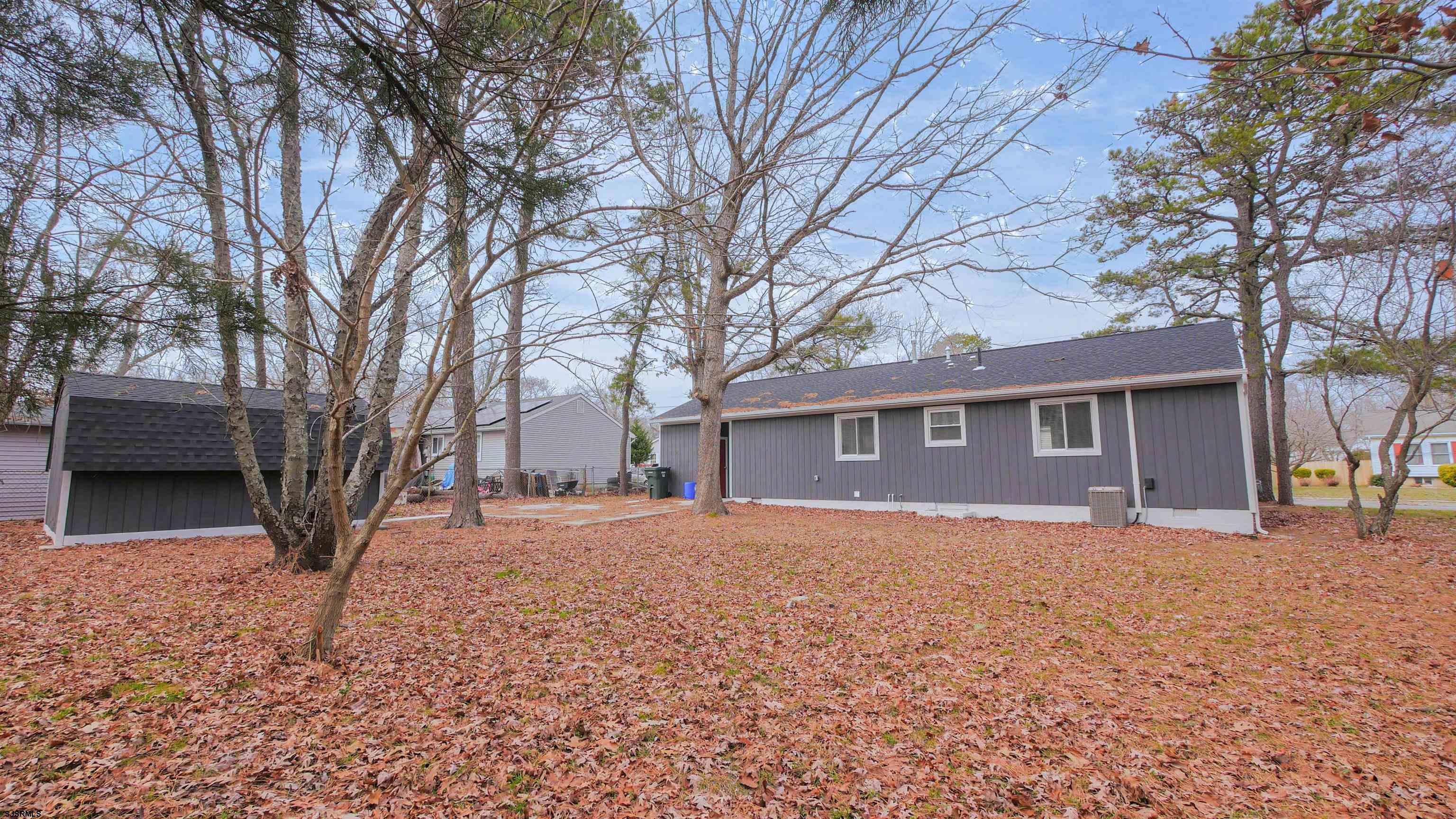 911 Woodland Ave Ave