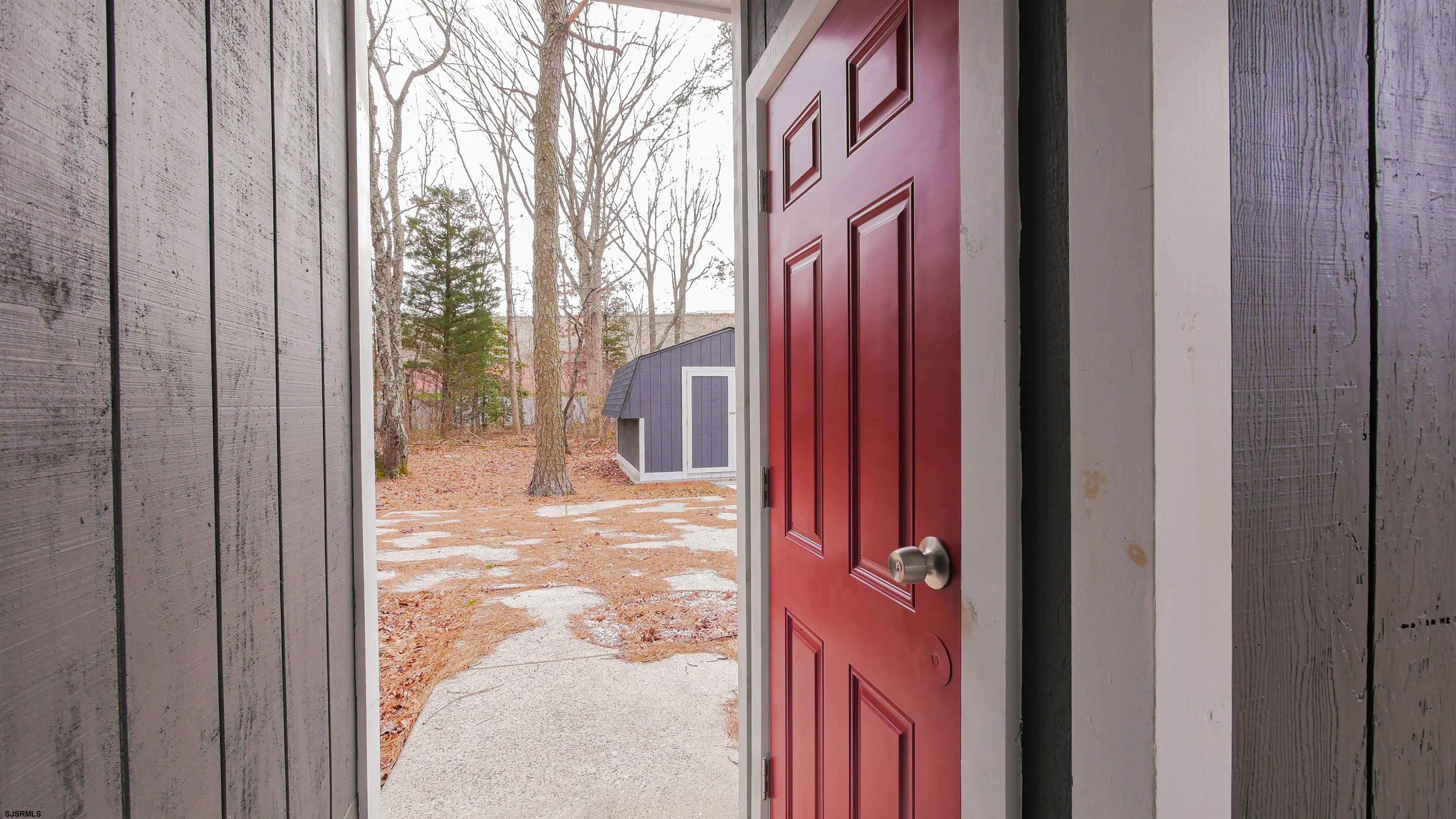 911 Woodland Ave Ave