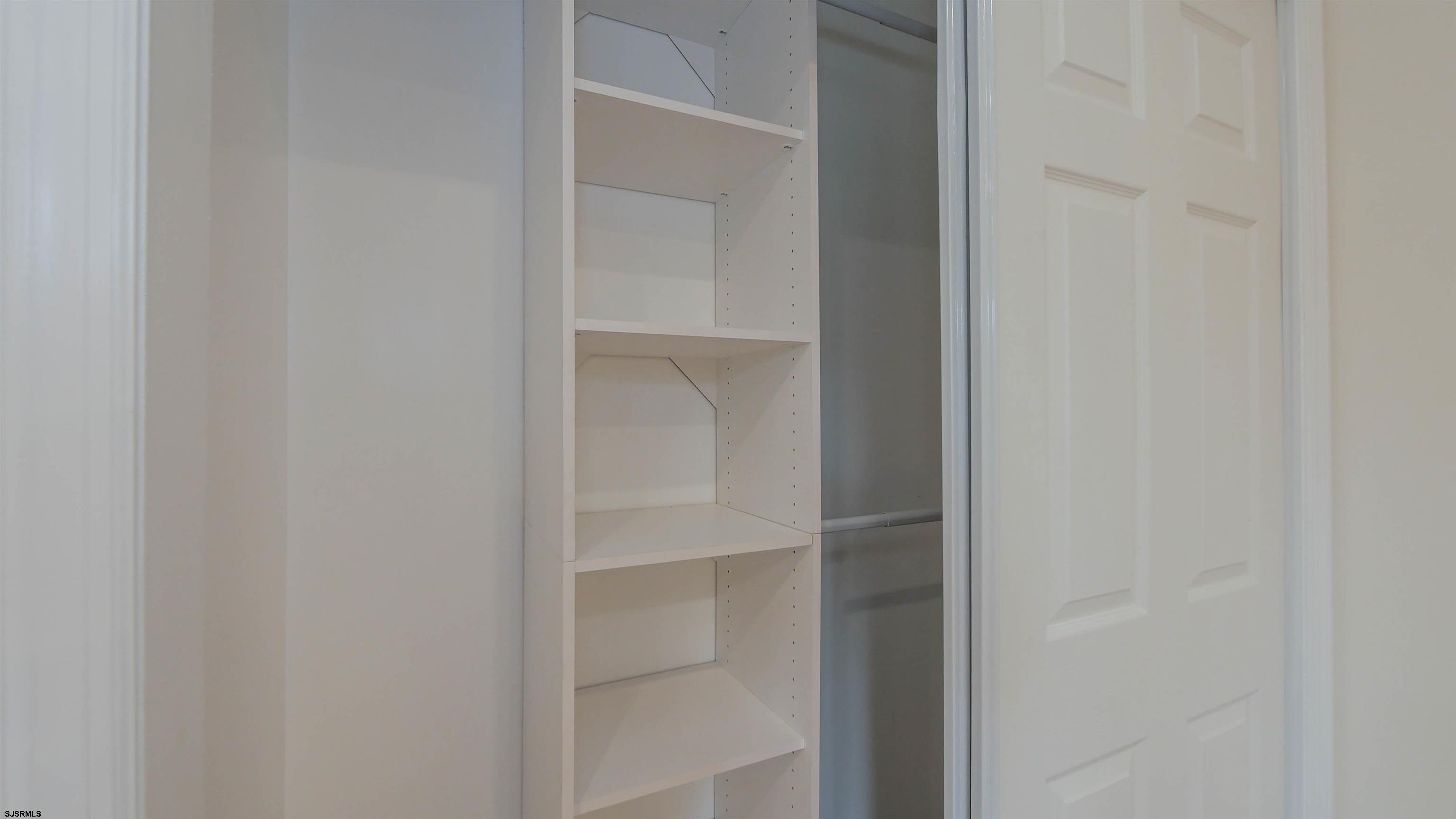 911 Woodland Ave Ave