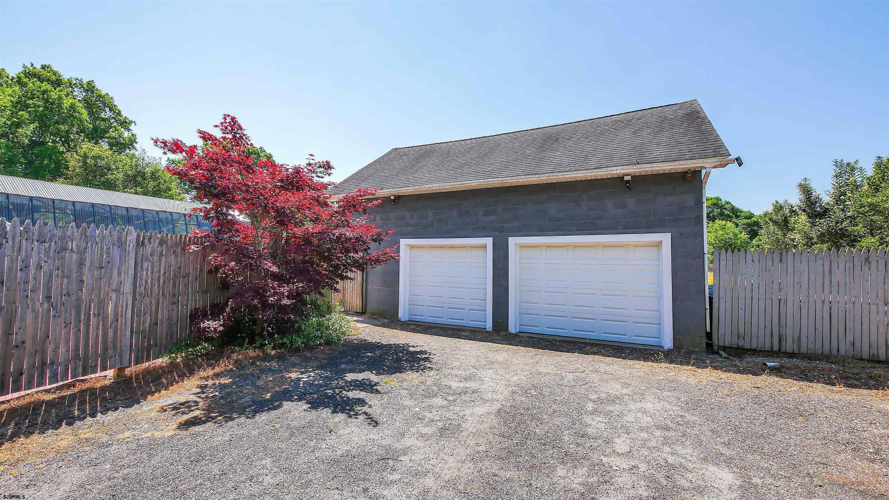 810 E Moss Mill Road