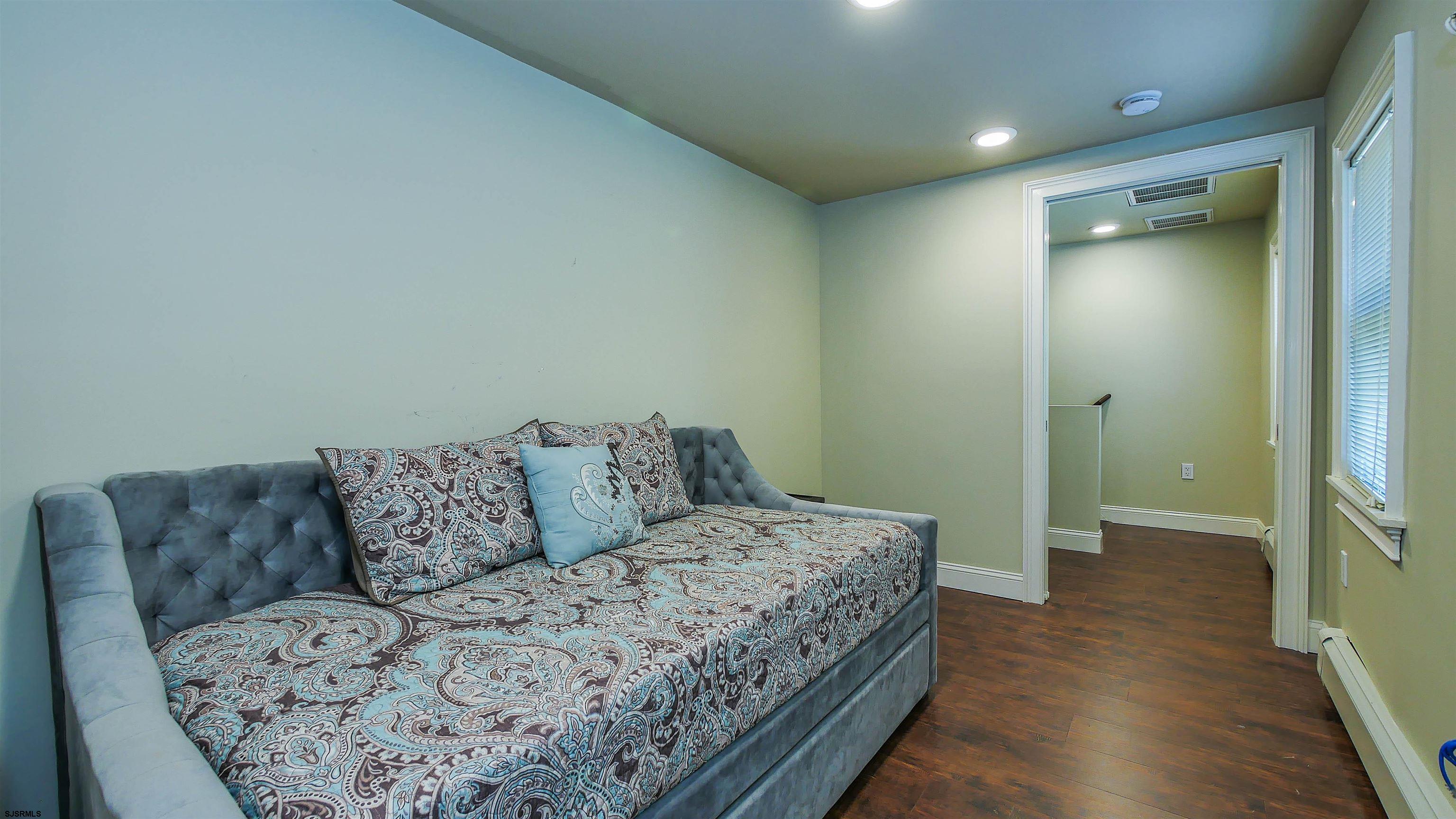 810 E Moss Mill Road