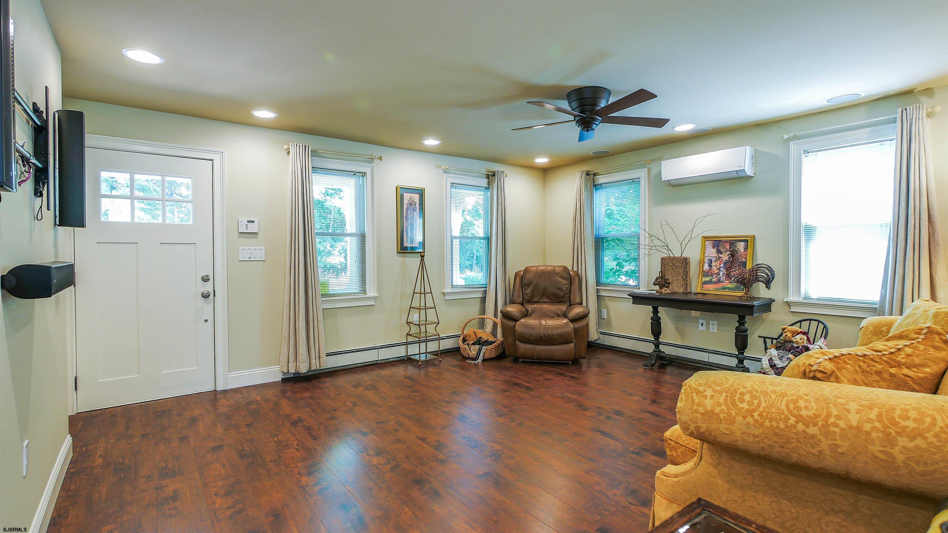 810 E Moss Mill Road