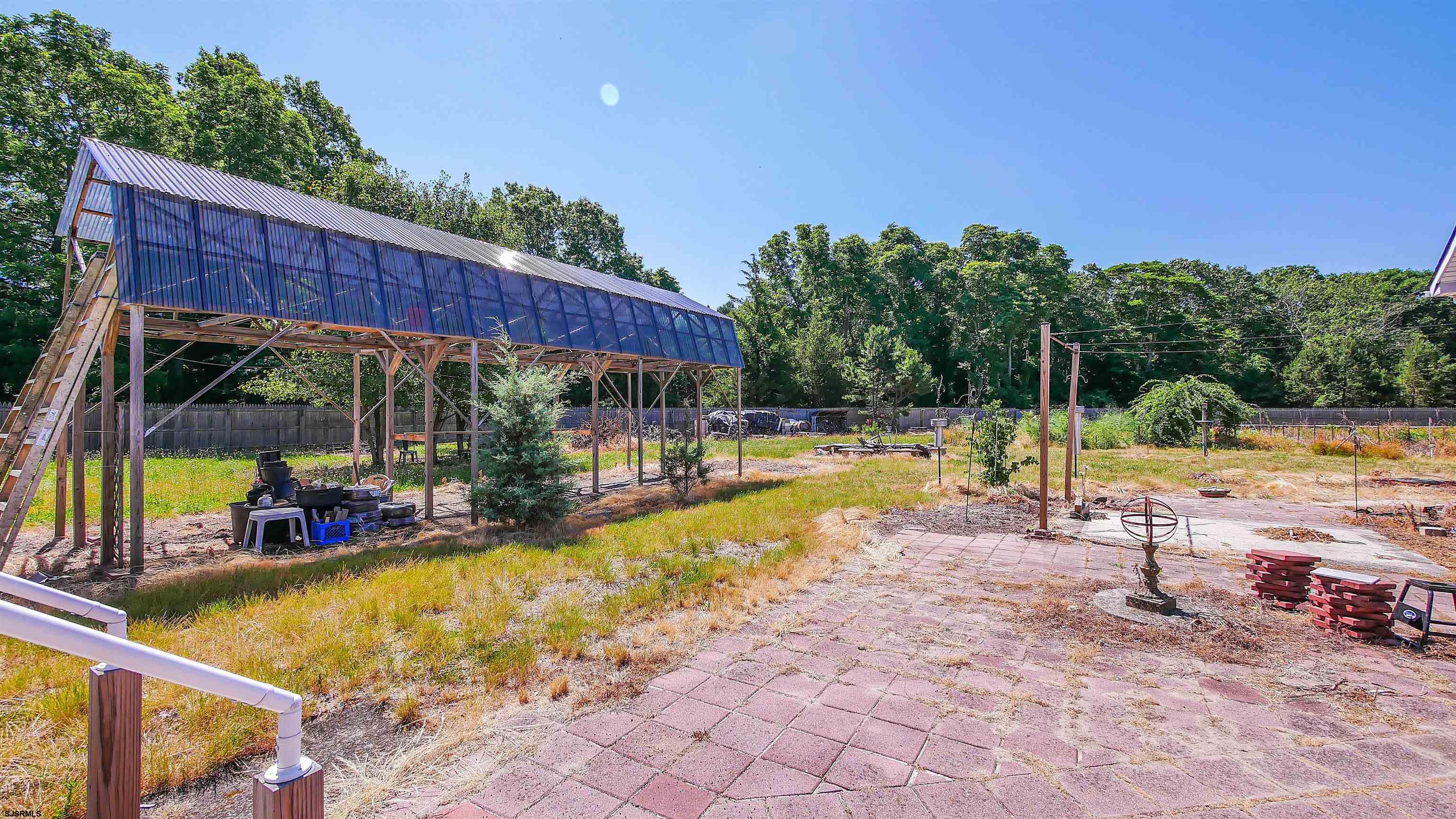 810 E Moss Mill Road