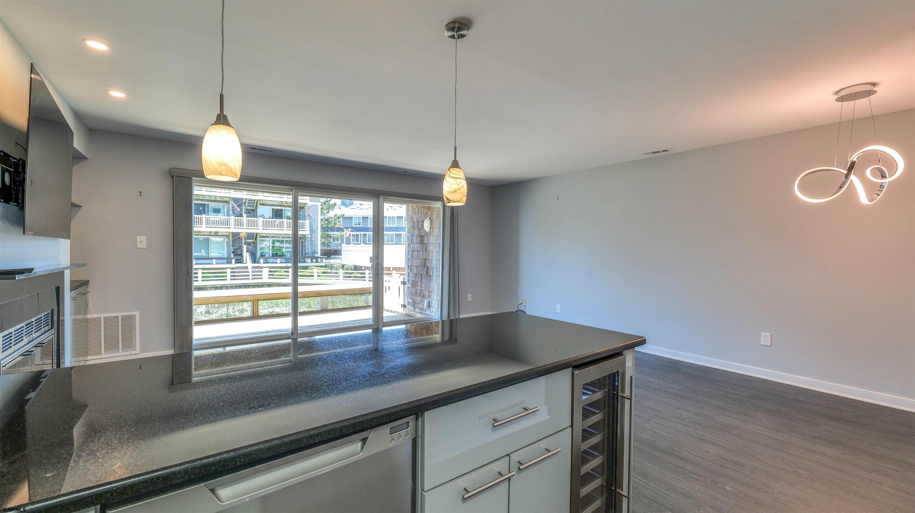 903 Harbour Cove Unit: 903