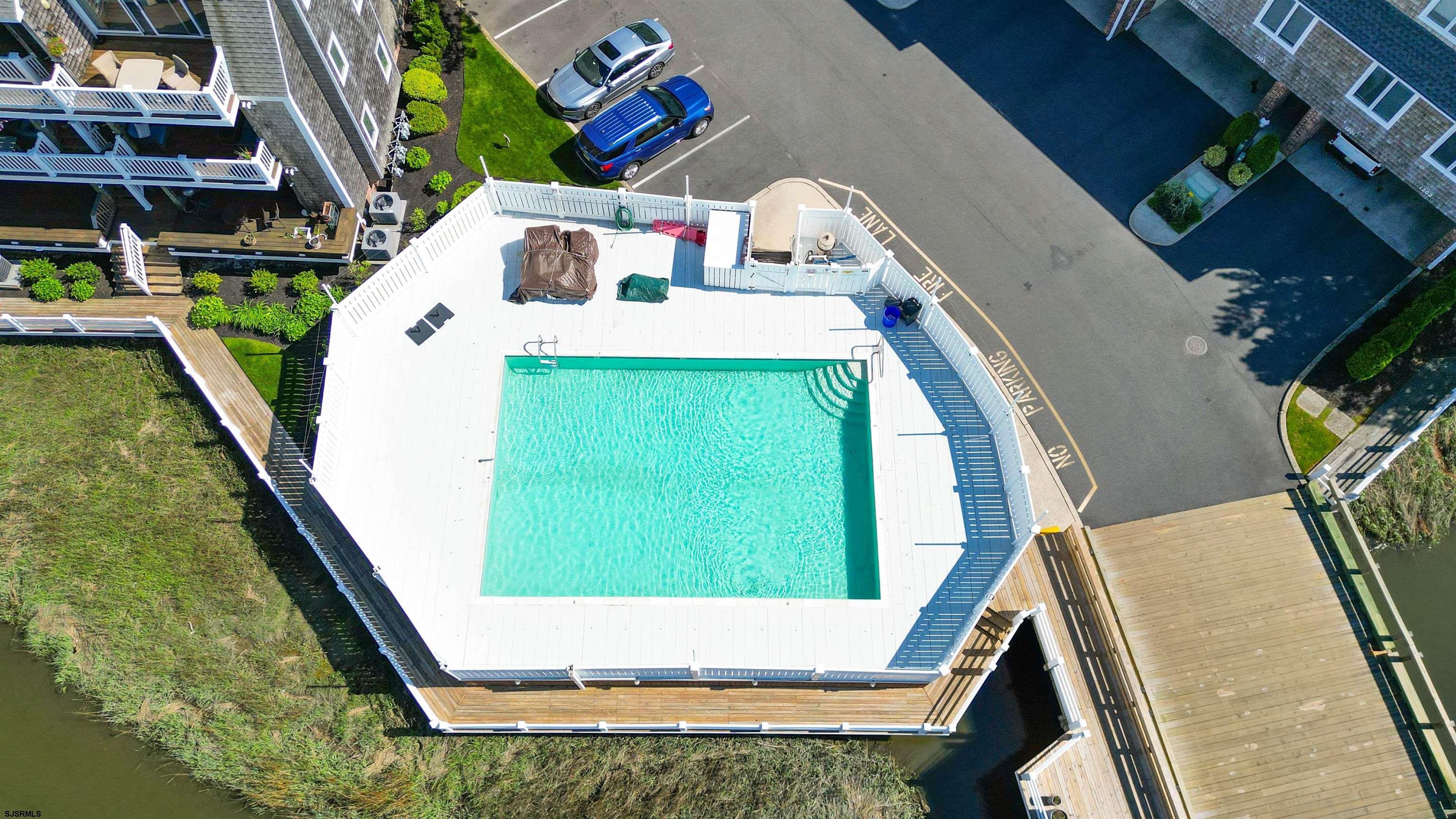 903 Harbour Cove Unit: 903