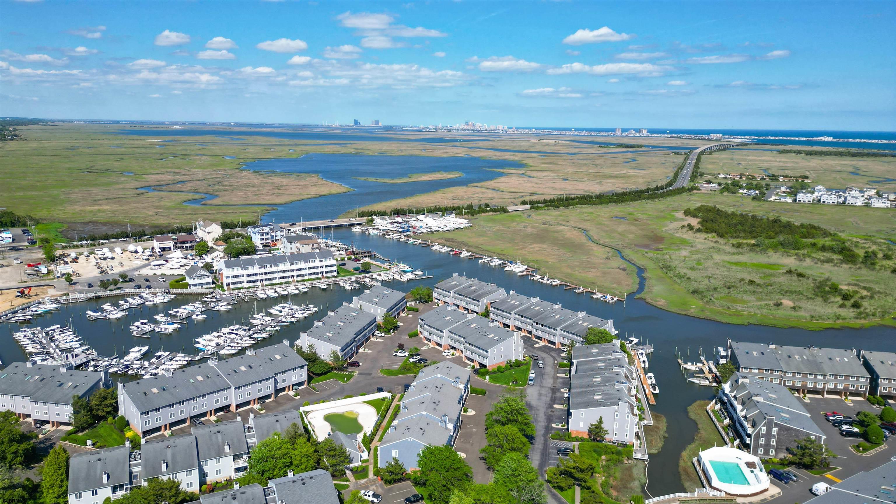 903 Harbour Cove Unit: 903