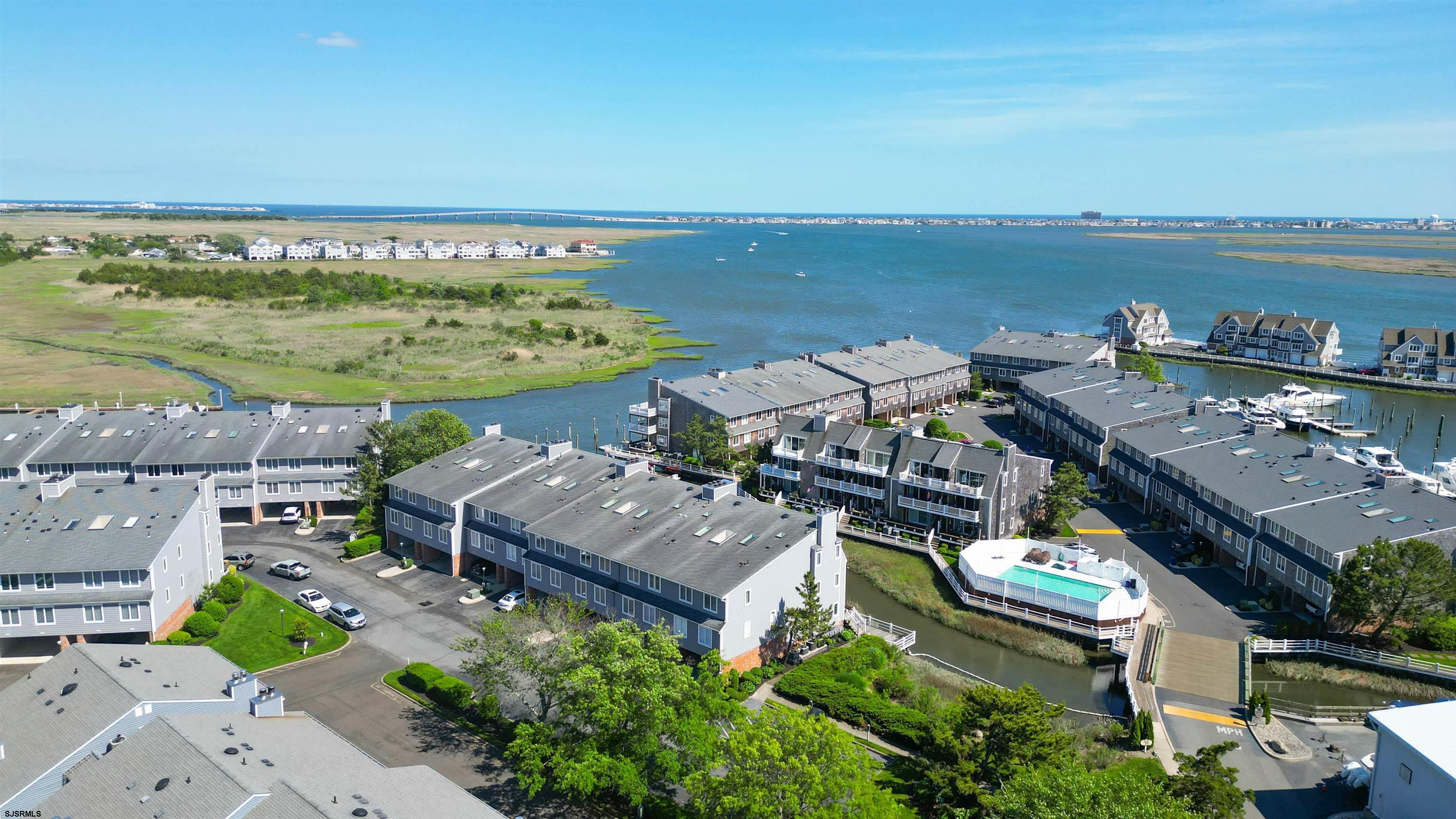 903 Harbour Cove Unit: 903