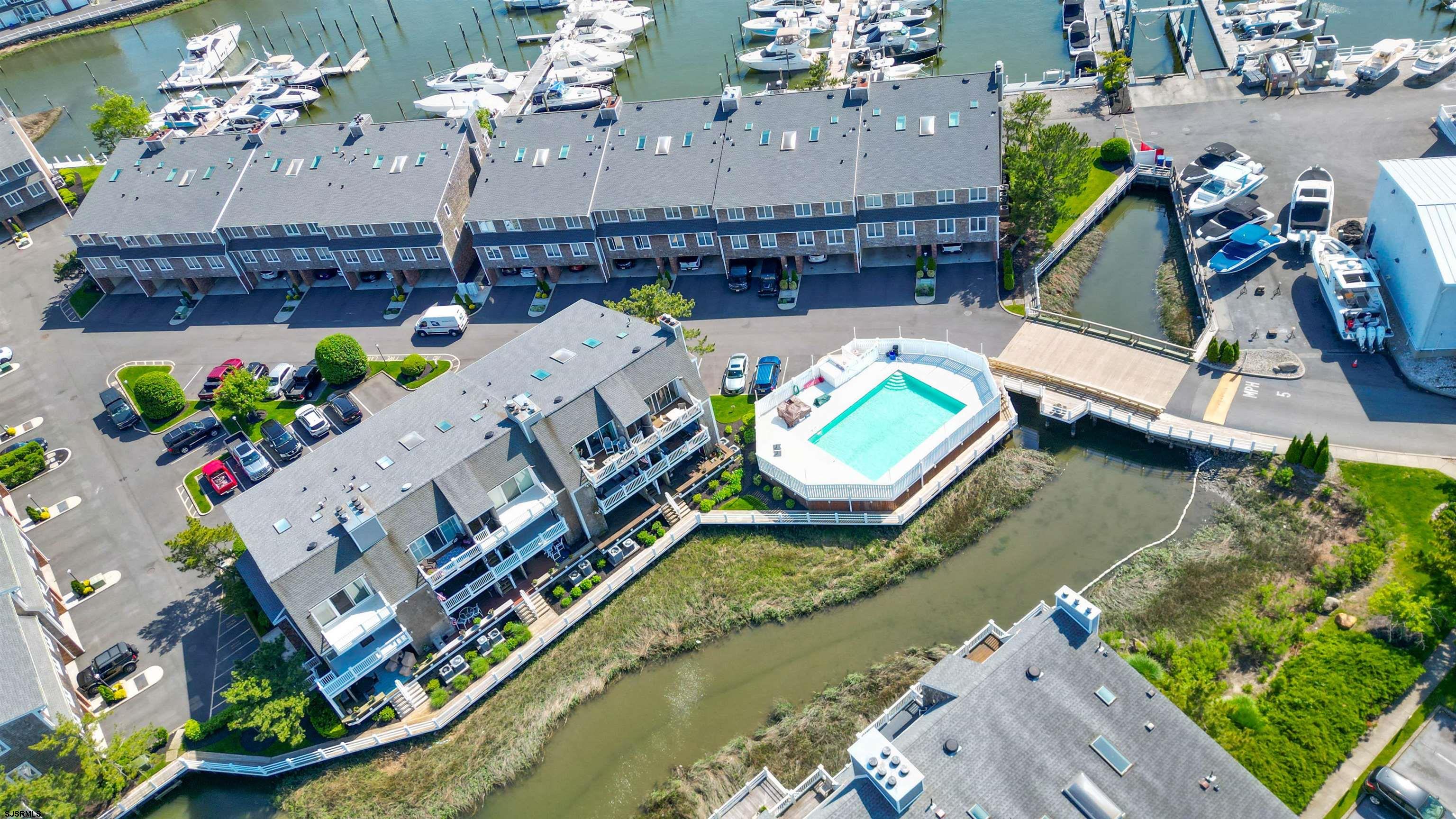 903 Harbour Cove Unit: 903