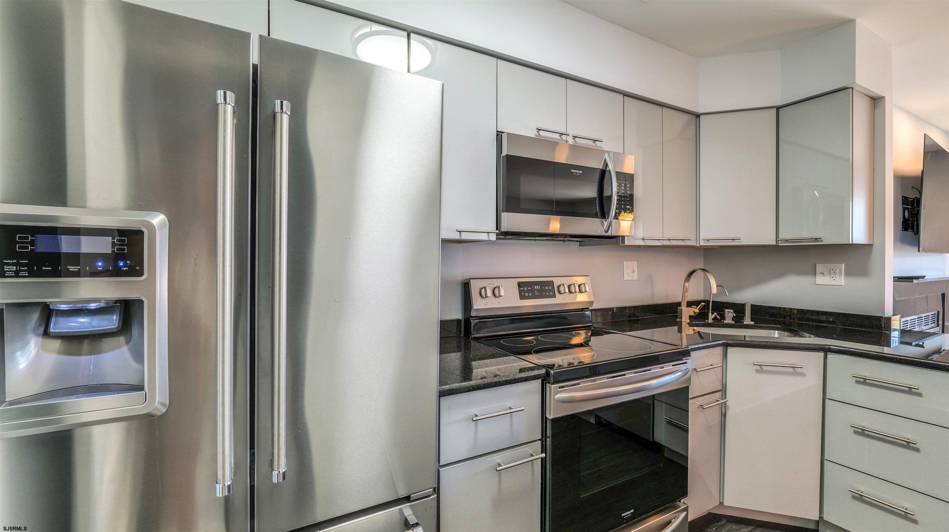 903 Harbour Cove Unit: 903