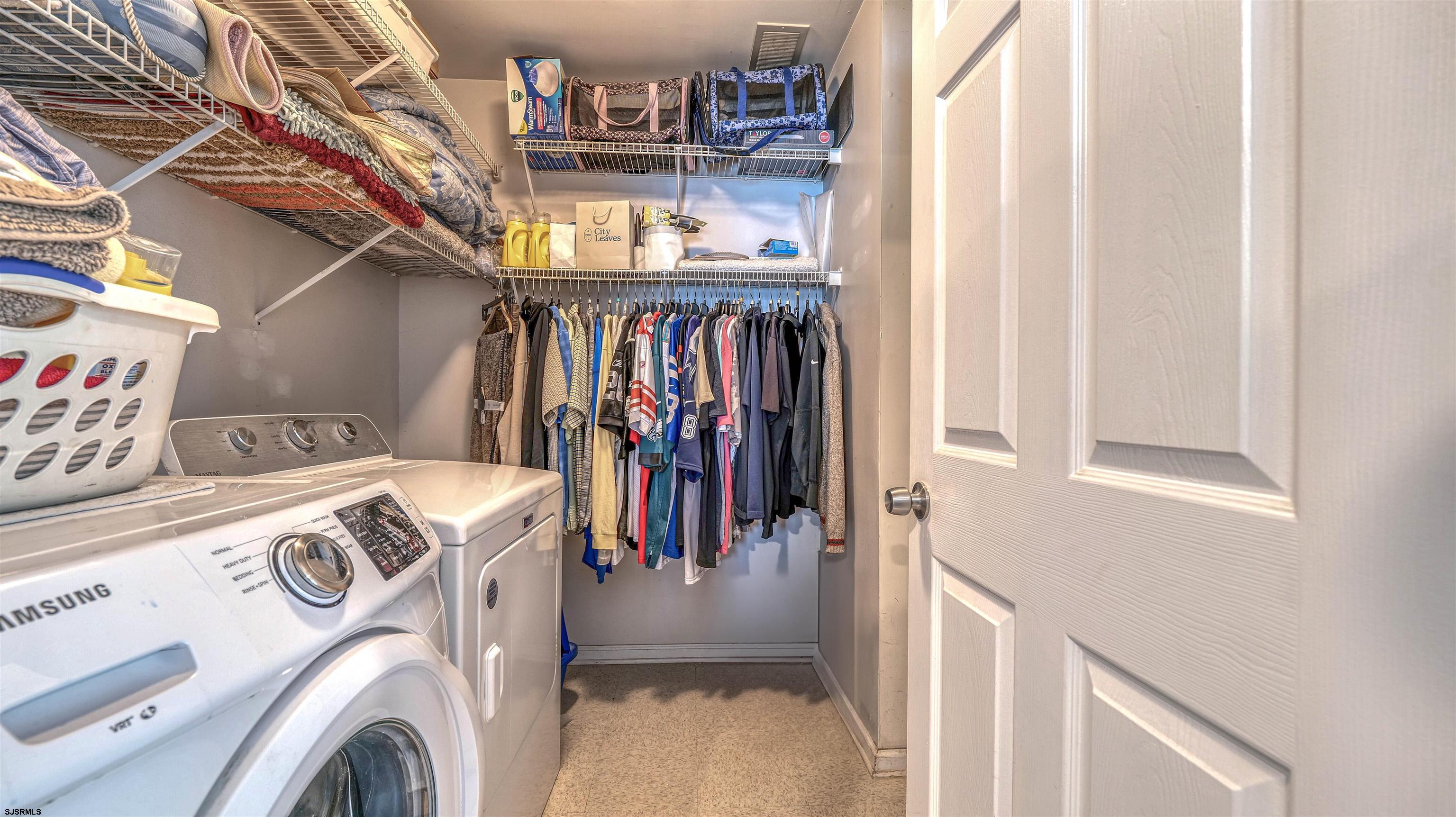 164 E Mourning Dove Way