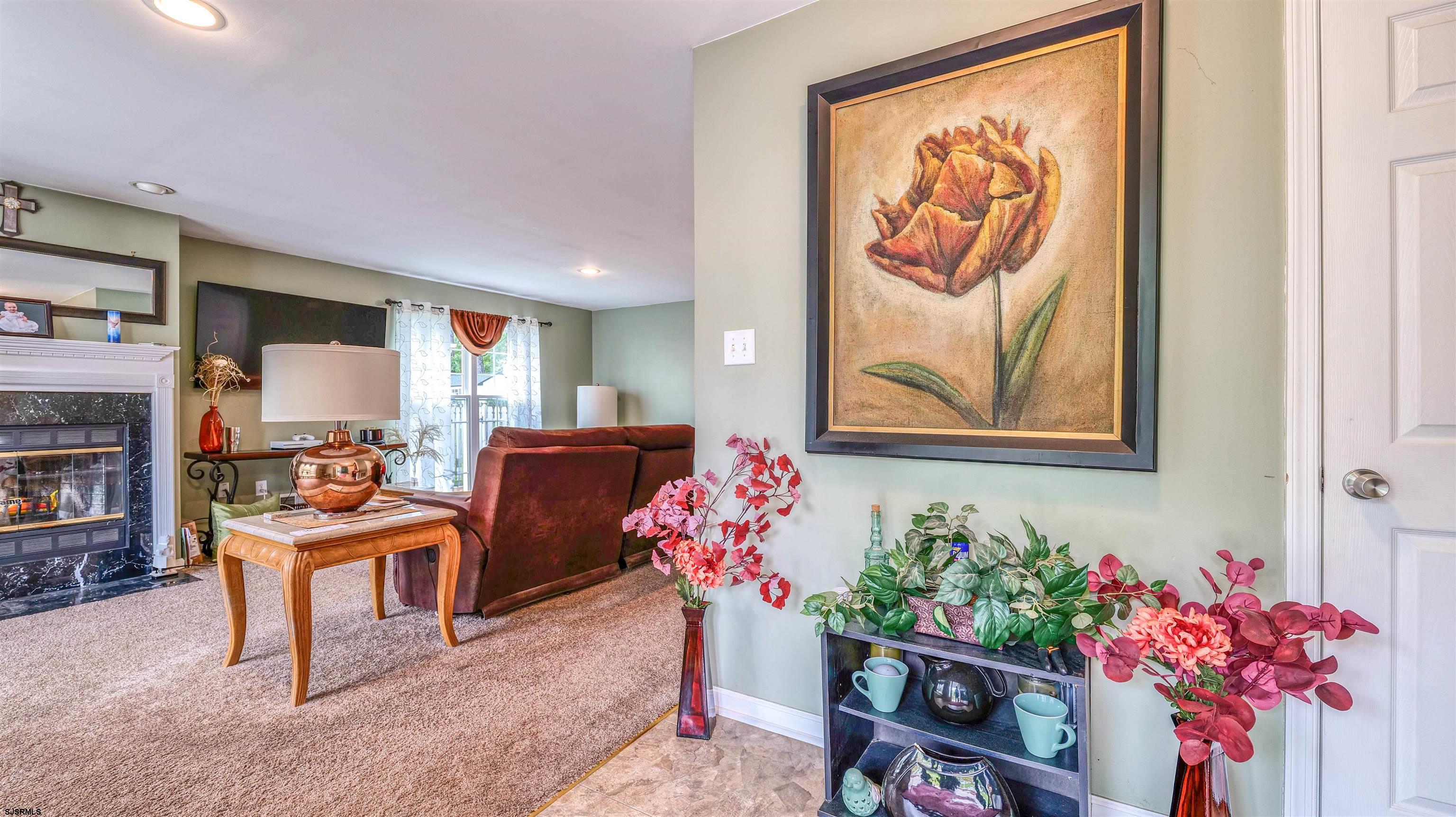 164 E Mourning Dove Way