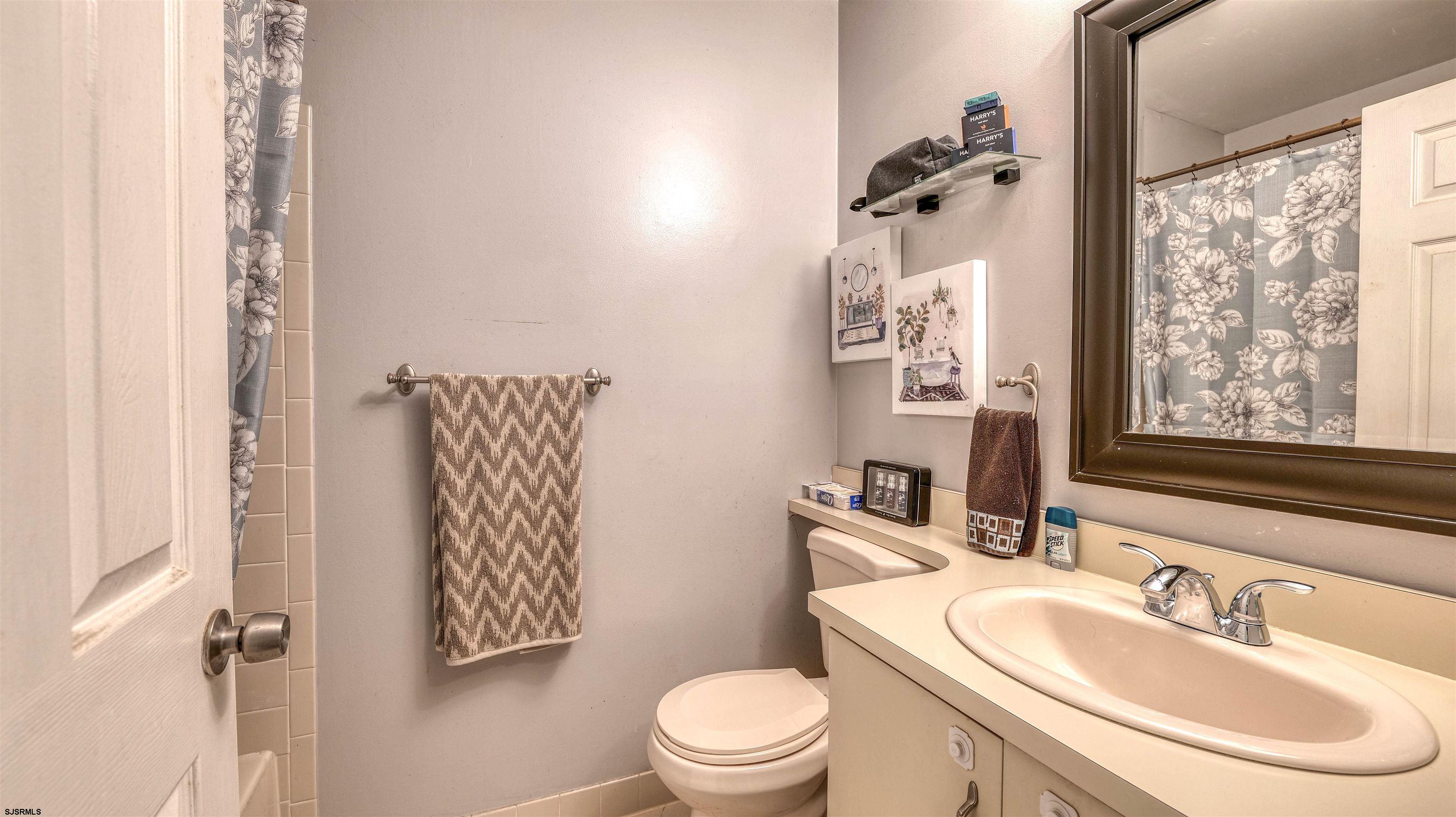 164 E Mourning Dove Way