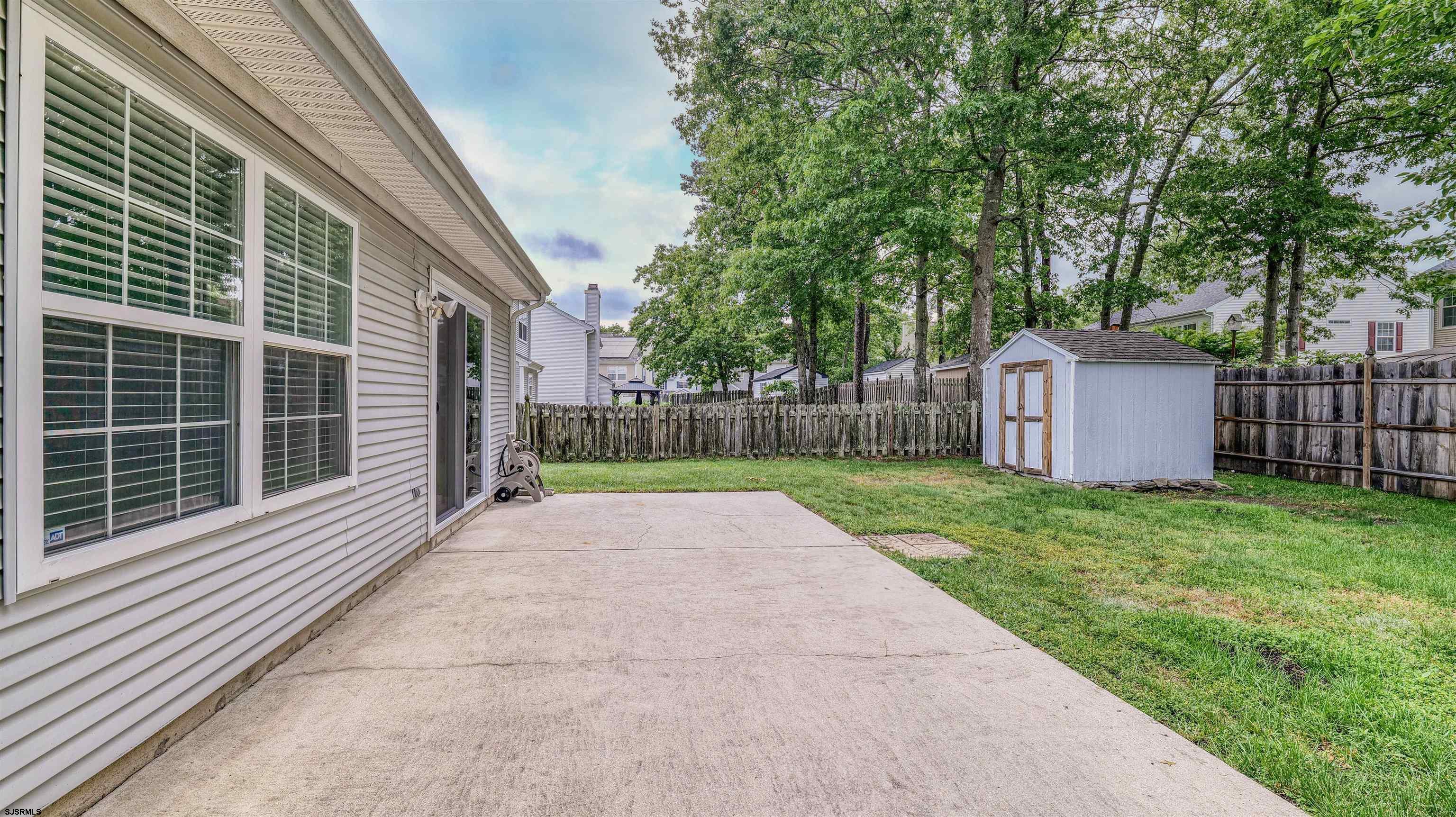 164 E Mourning Dove Way