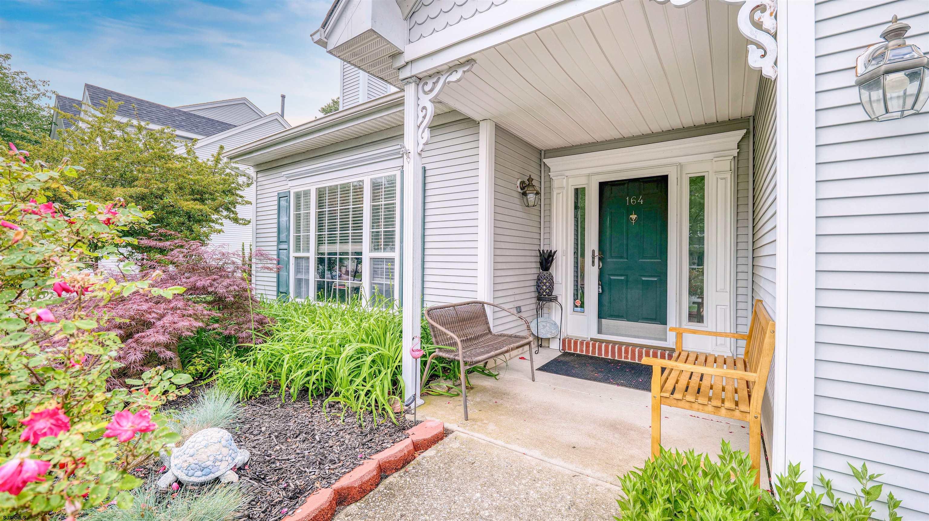 164 E Mourning Dove Way