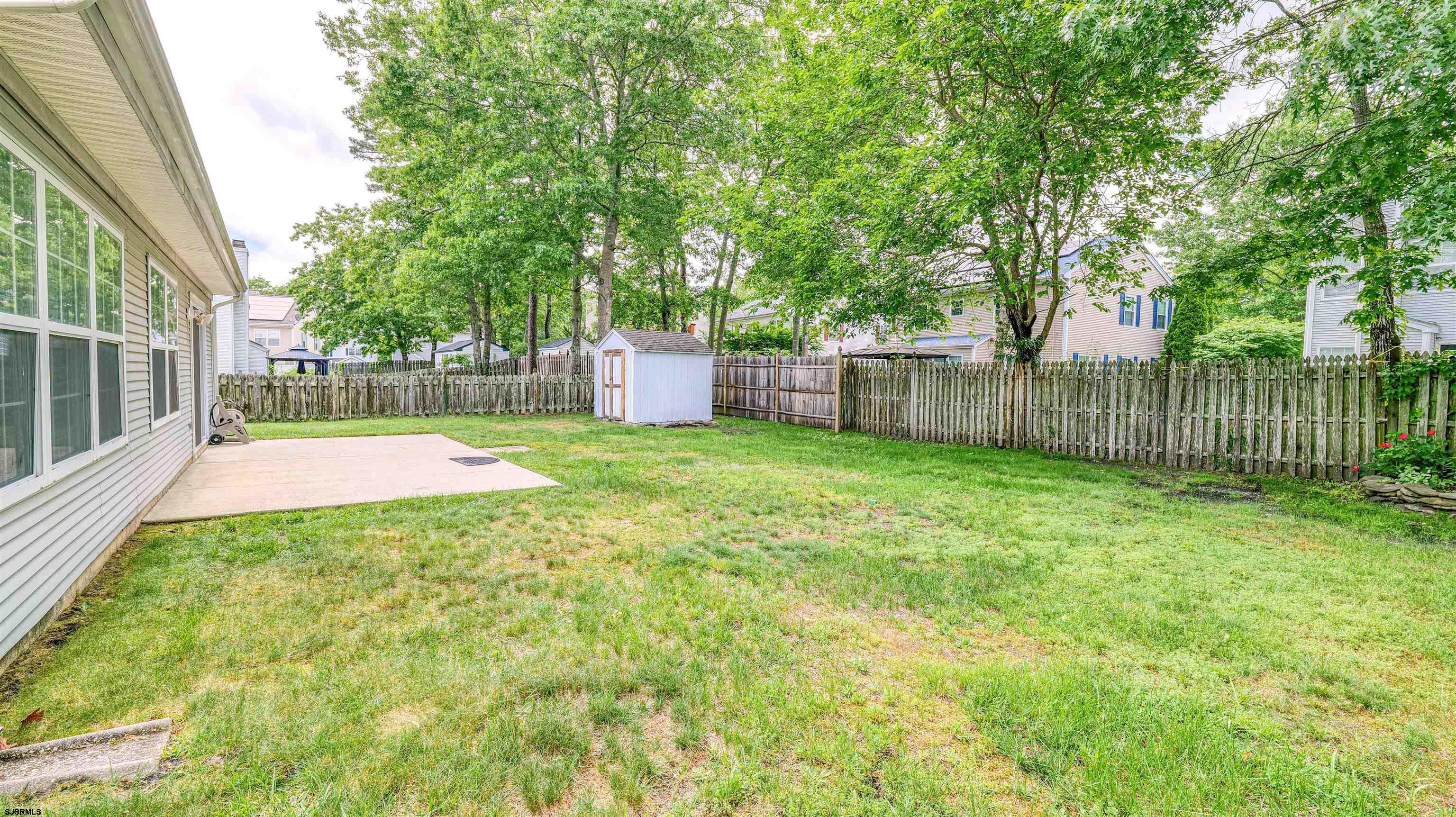 164 E Mourning Dove Way