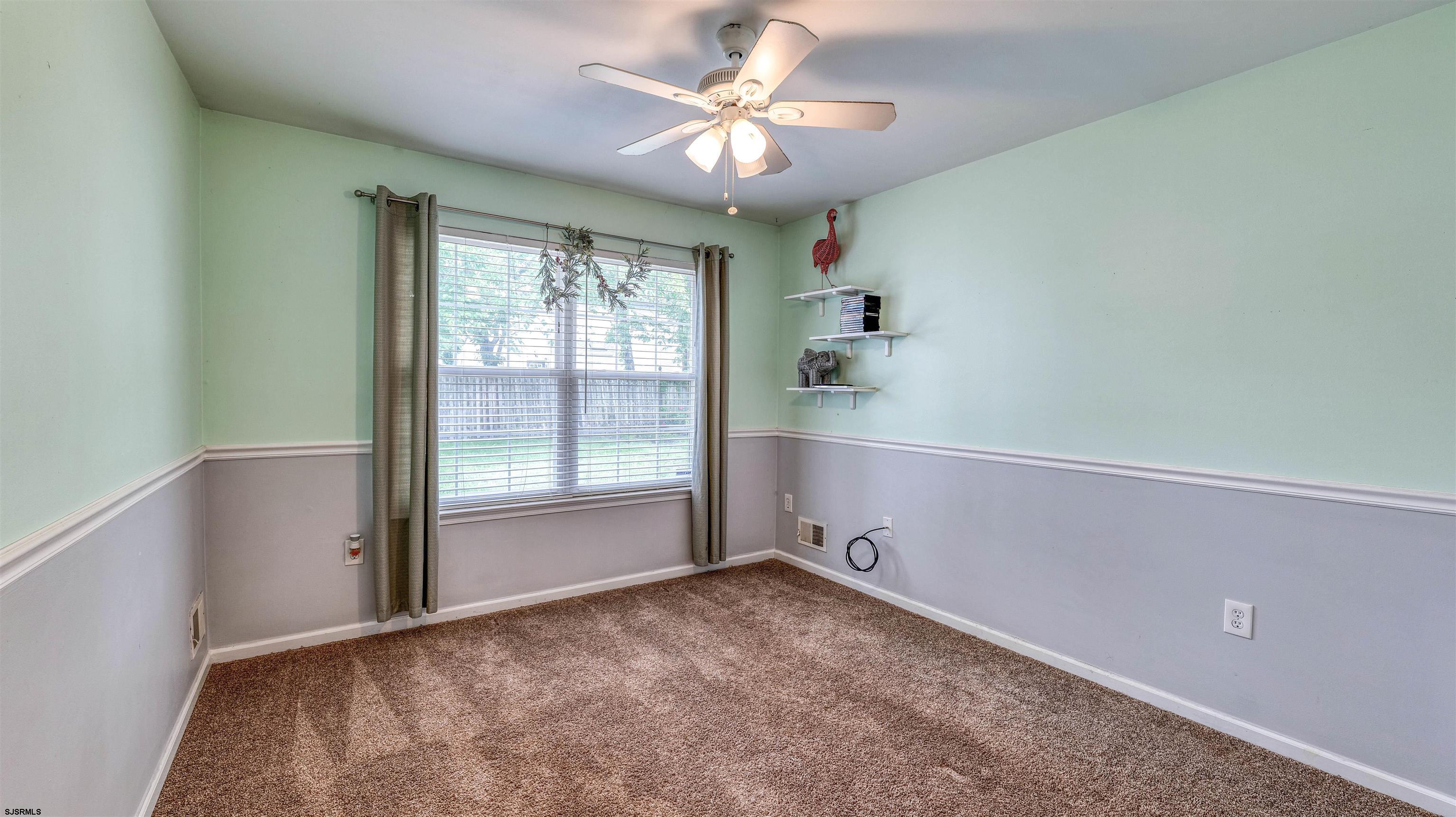 164 E Mourning Dove Way