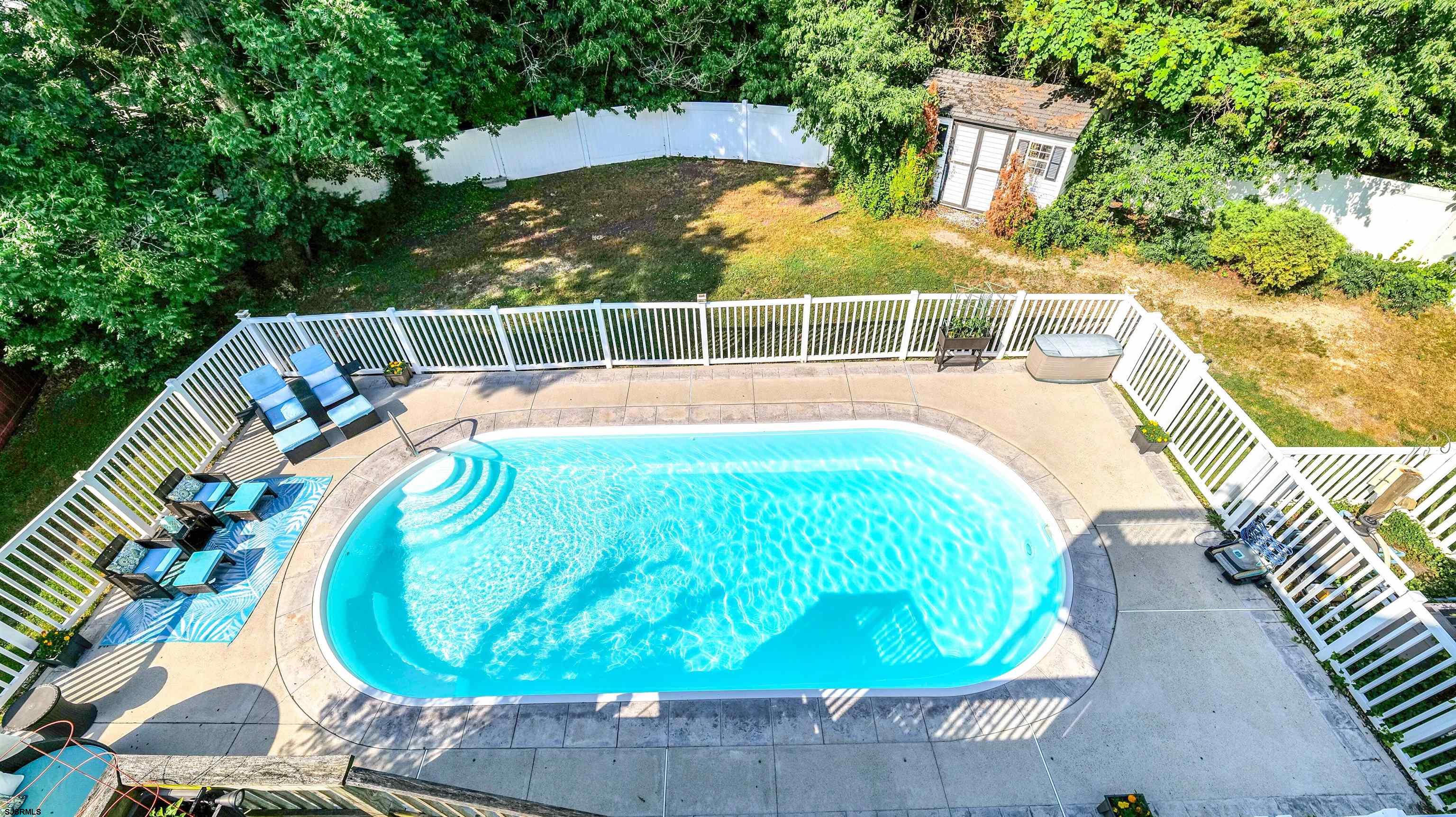 7 Ruth Ct