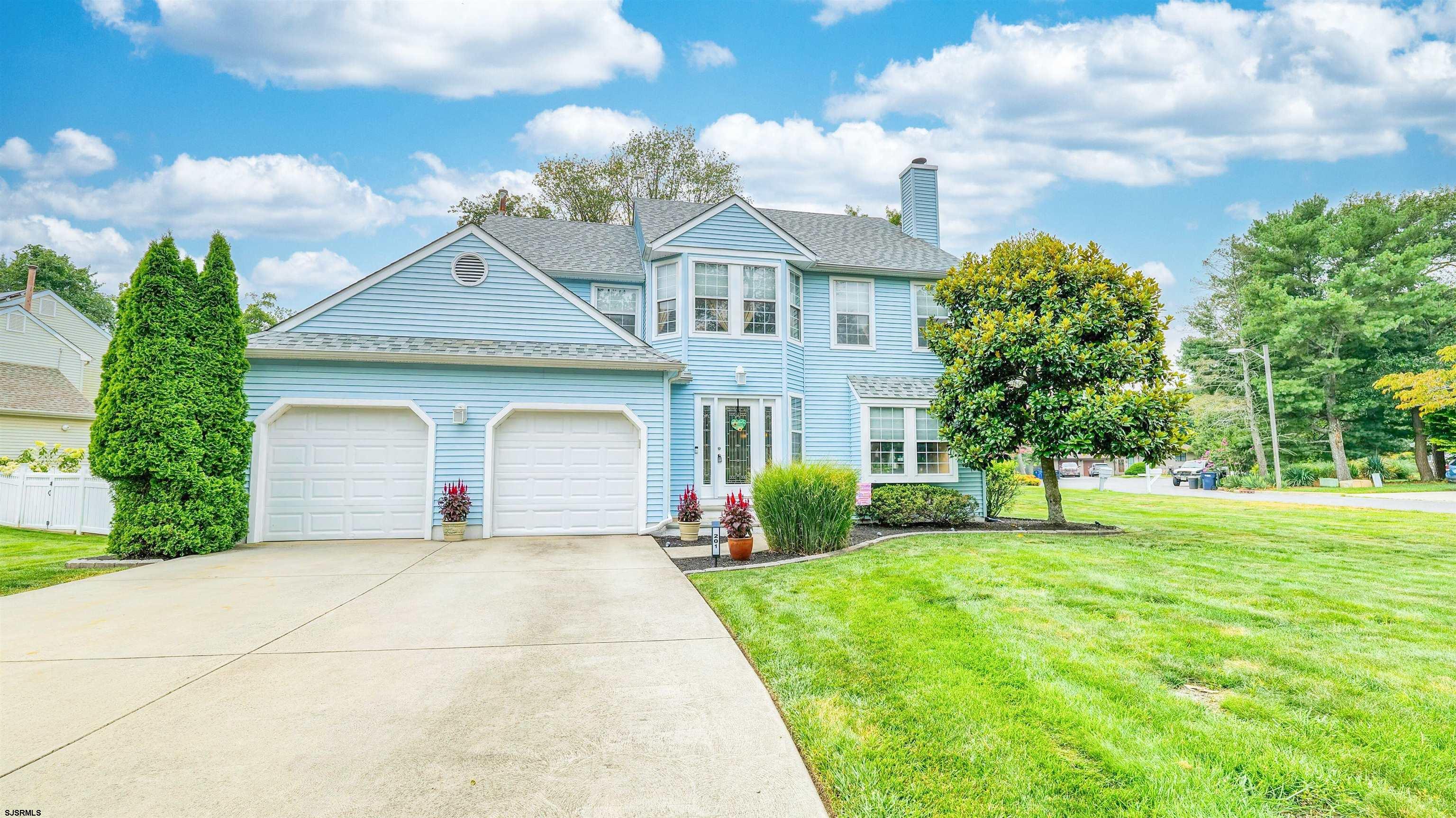 201 Creek Ct