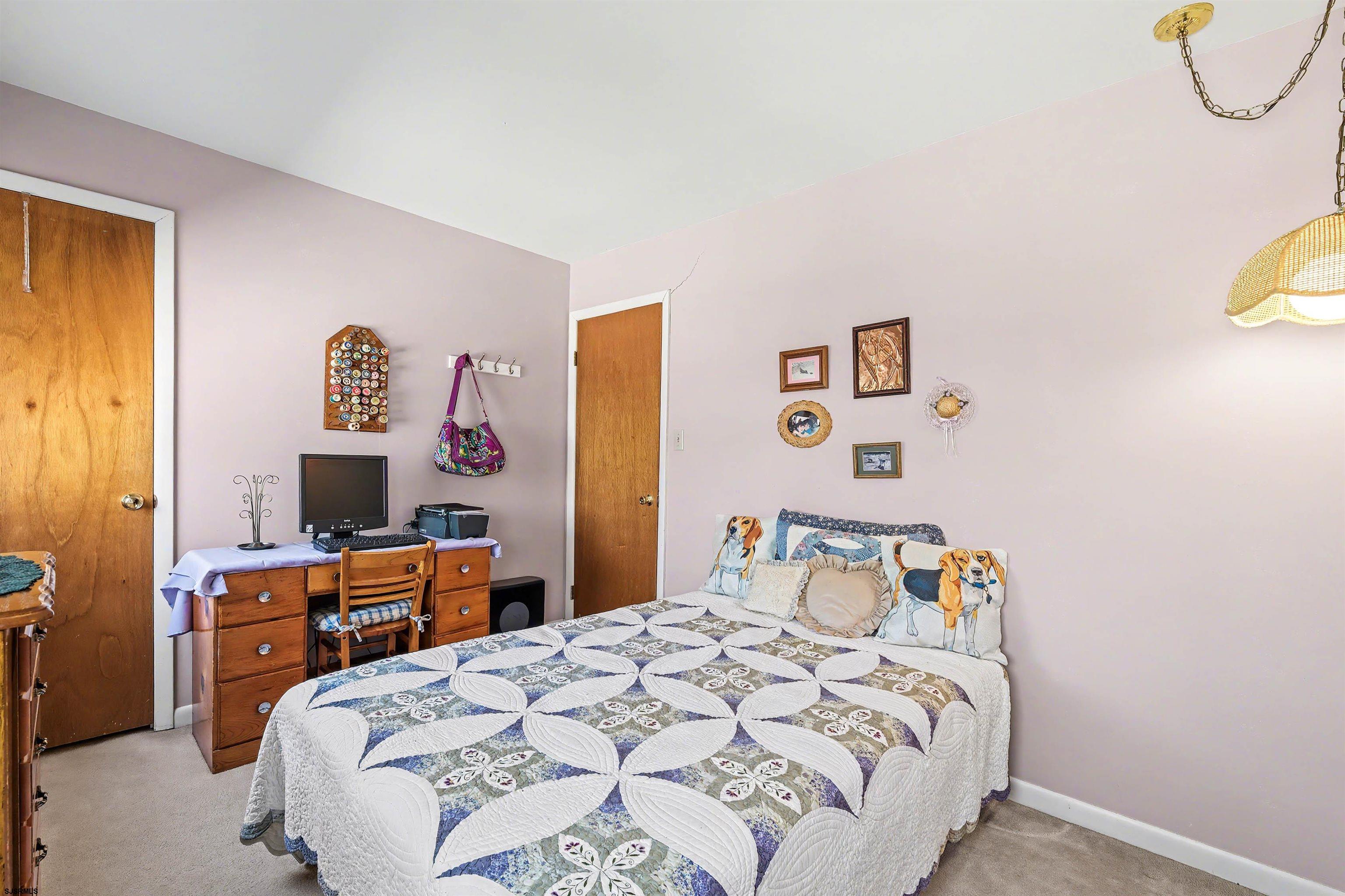 502 E Summerwood Pl Pl