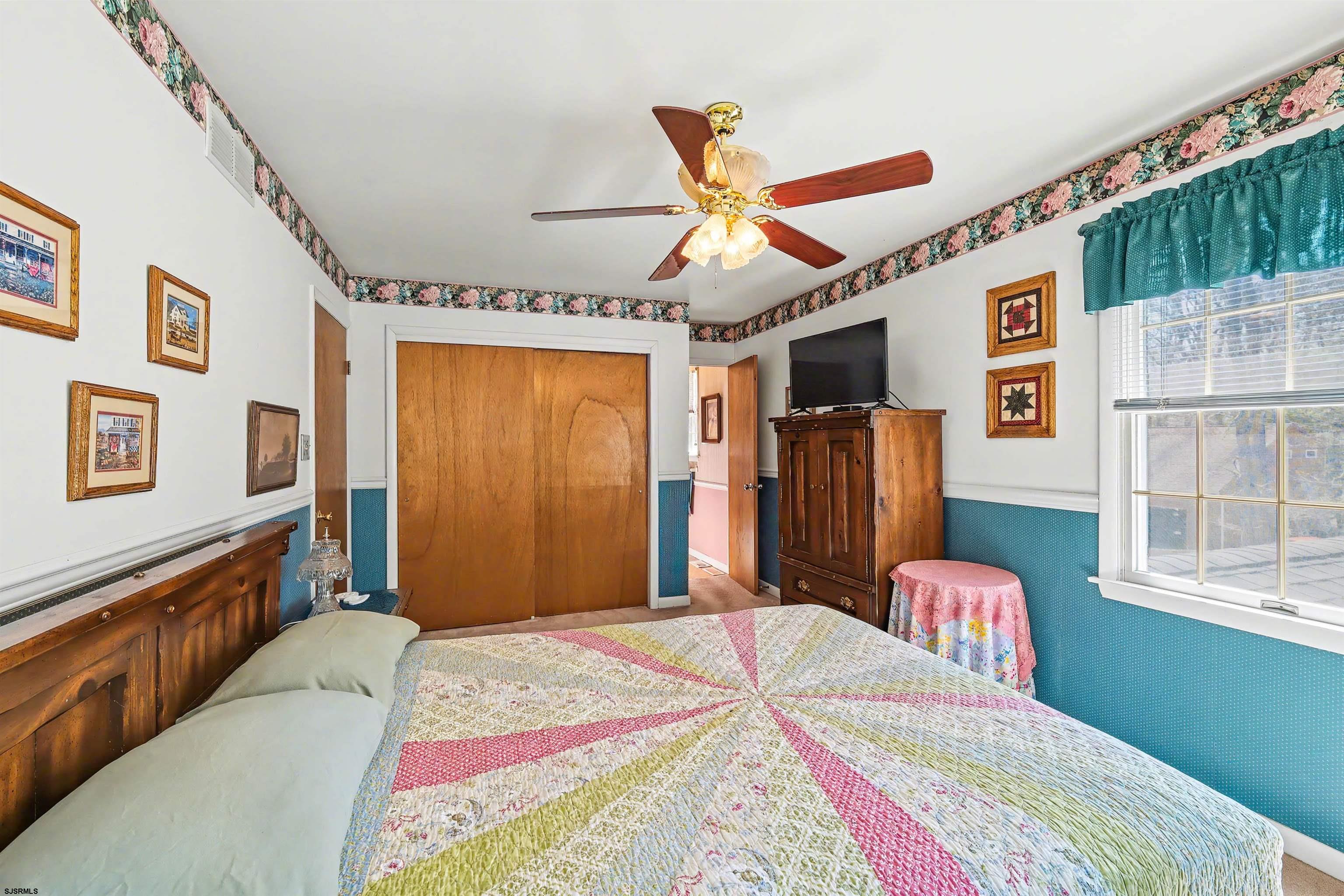 502 E Summerwood Pl Pl