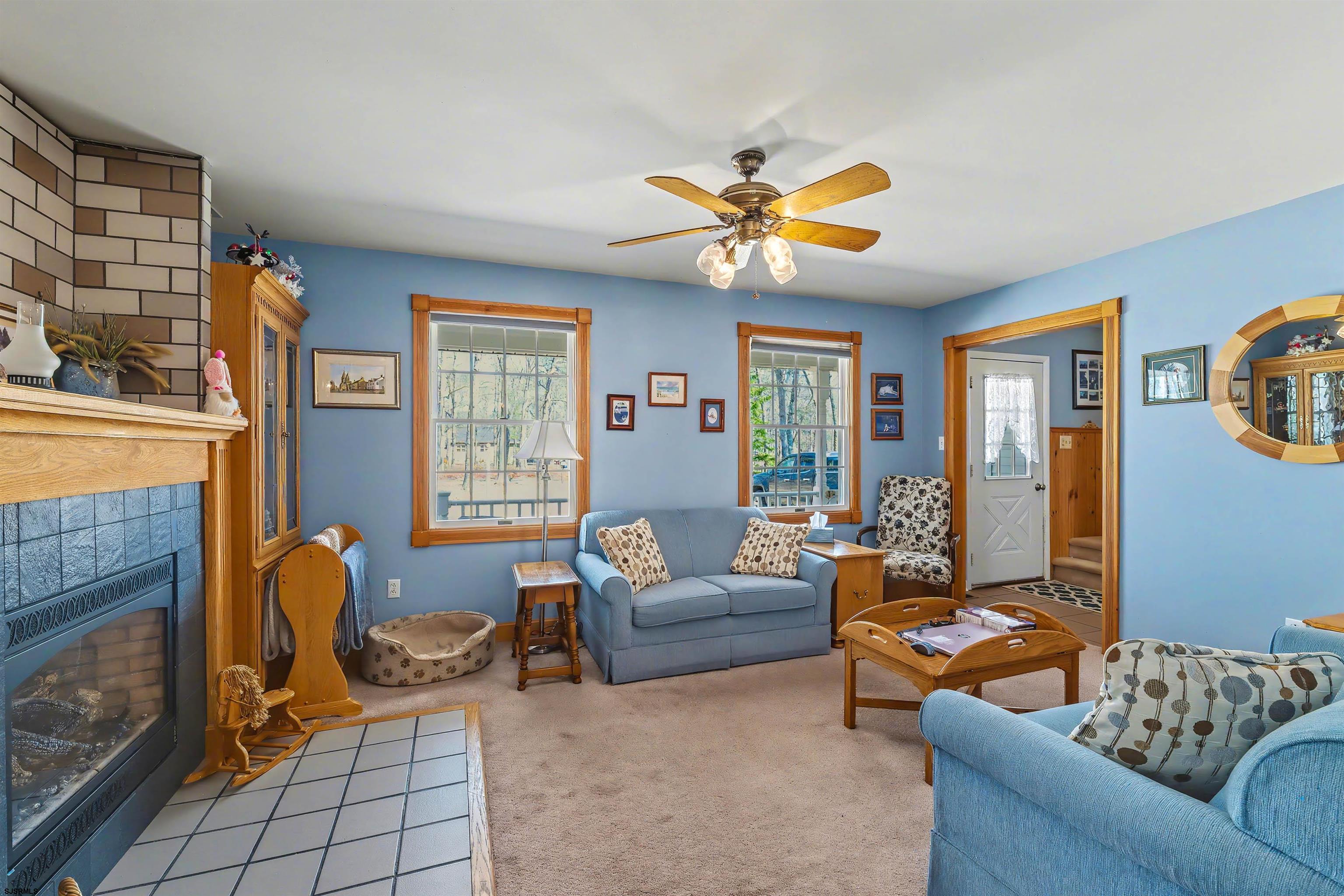 502 E Summerwood Pl Pl