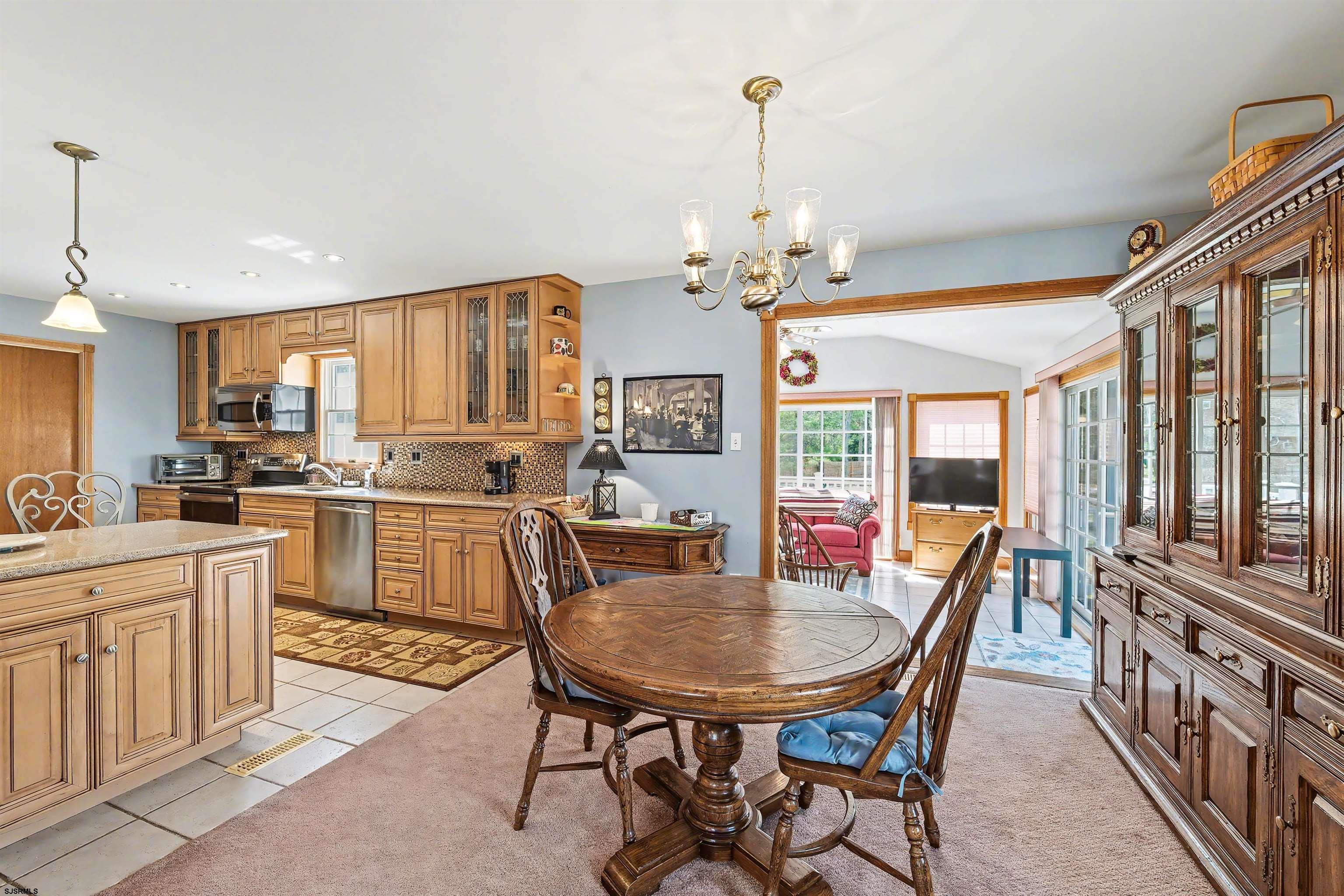 502 E Summerwood Pl Pl