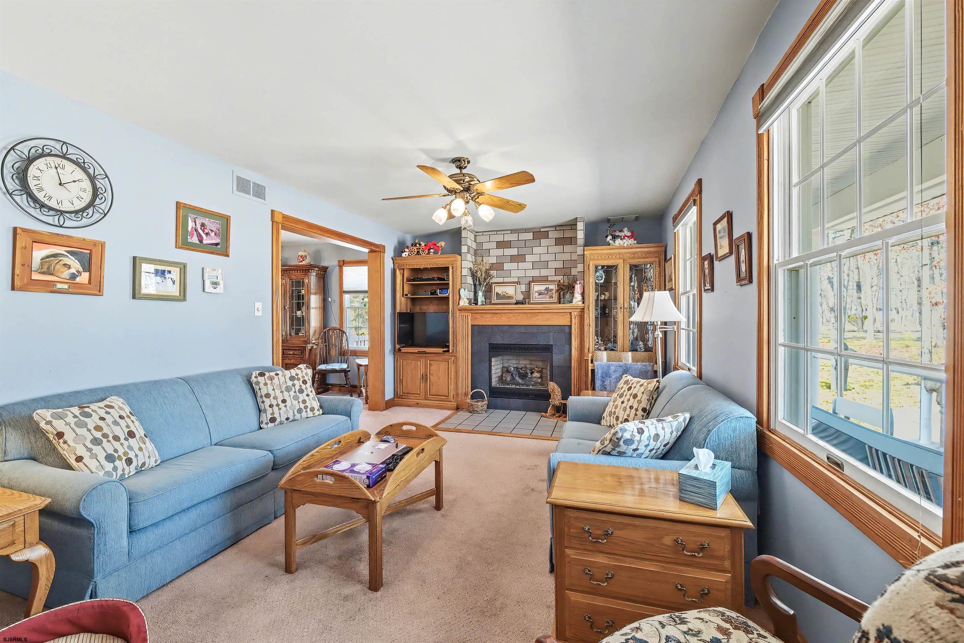 502 E Summerwood Pl Pl