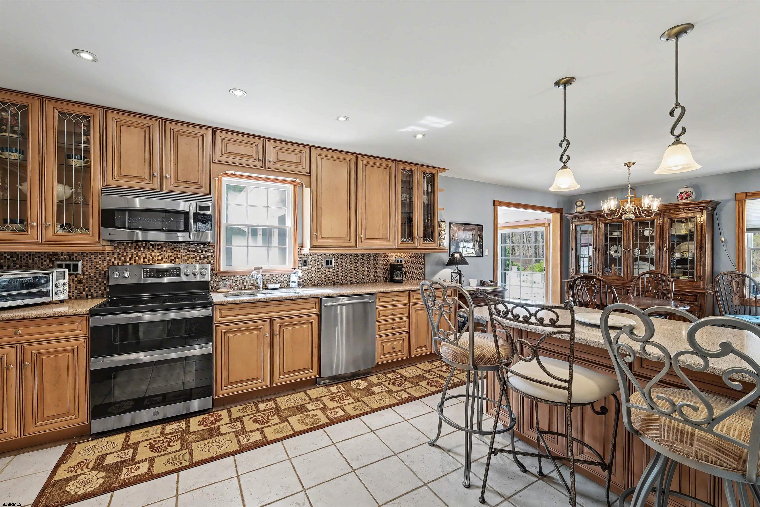 502 E Summerwood Pl Pl