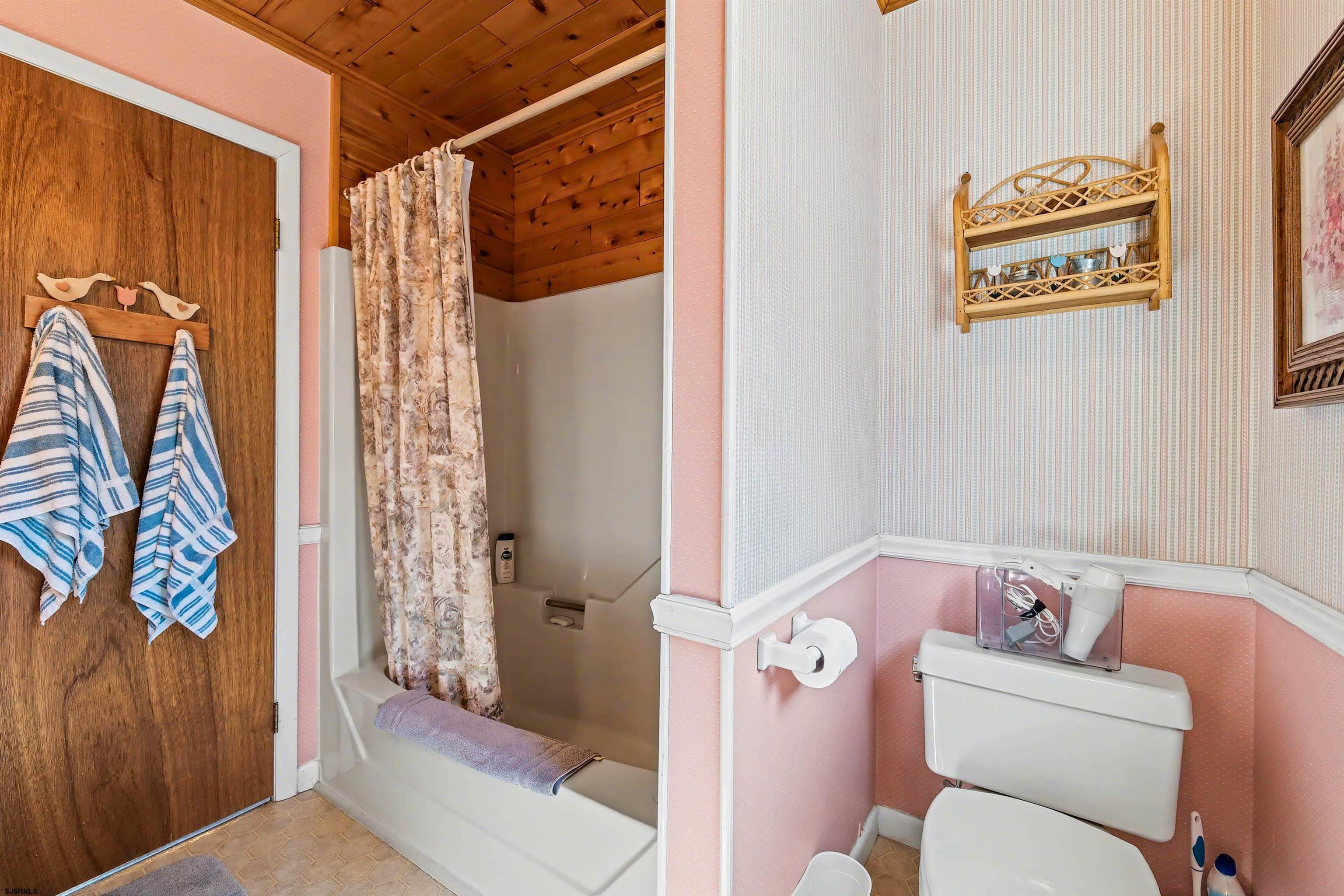 502 E Summerwood Pl Pl