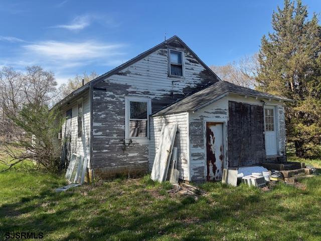210-212 N Genoa Ave