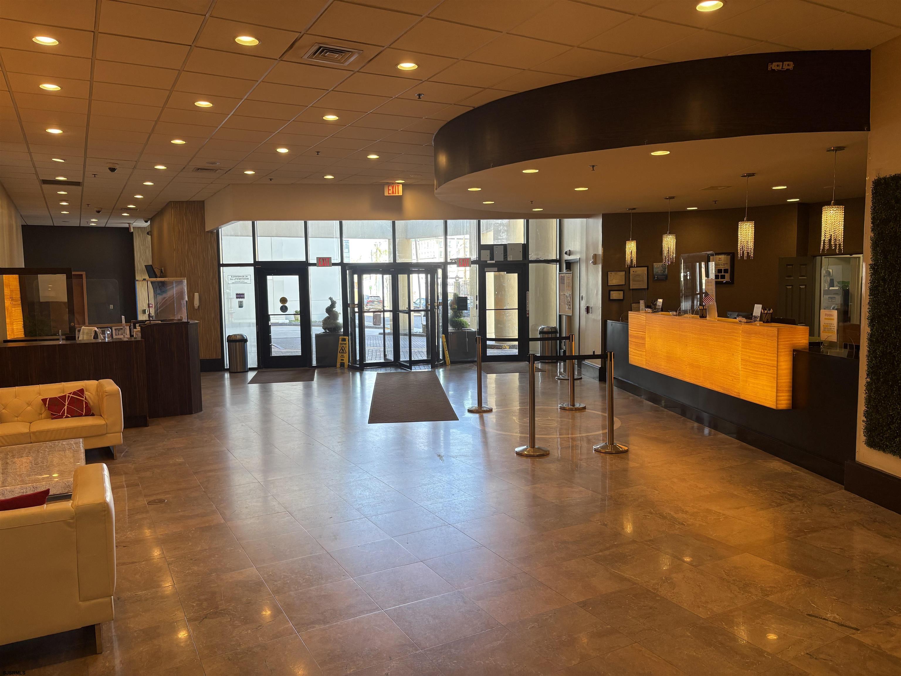 1515 Boardwalk Unit: 1004