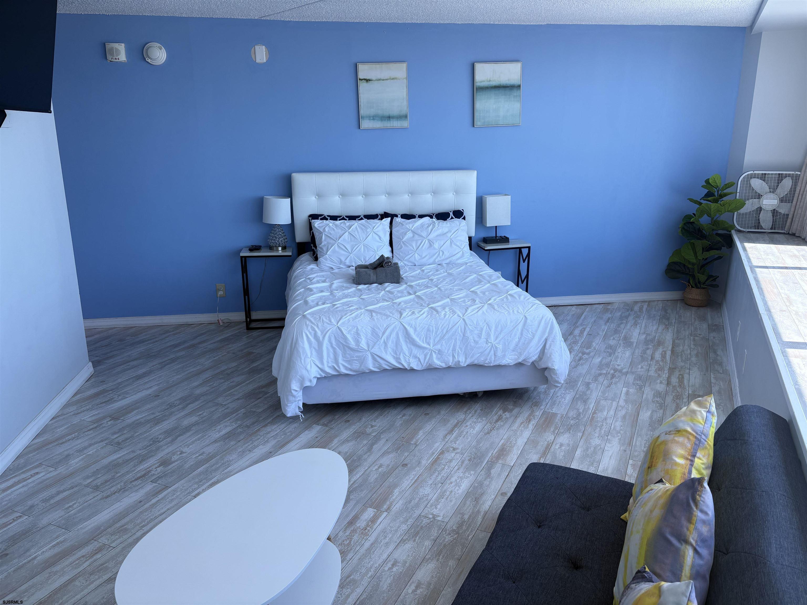 1515 Boardwalk Unit: 1507