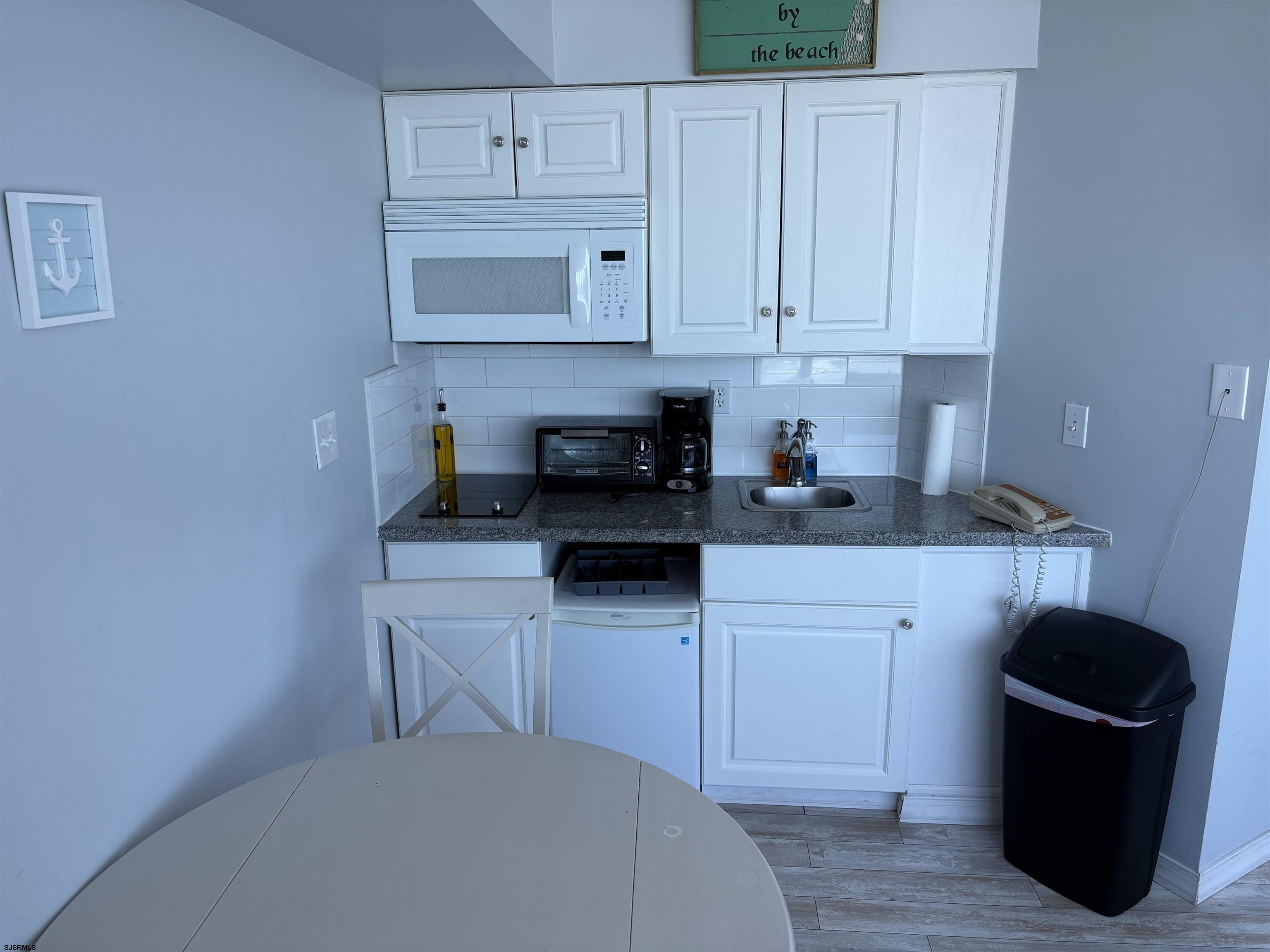 1515 Boardwalk Unit: 1507