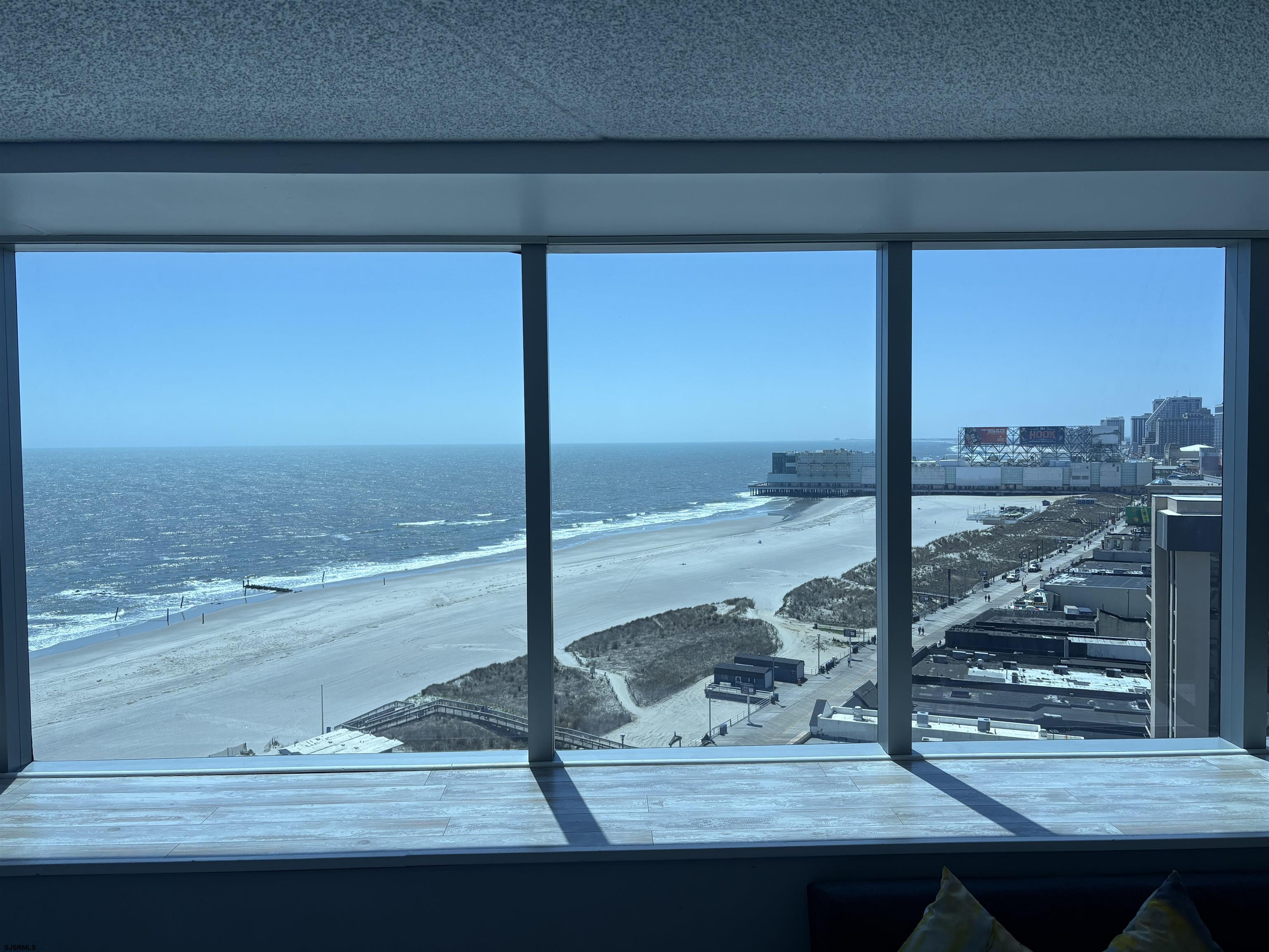 1515 Boardwalk Unit: 1507