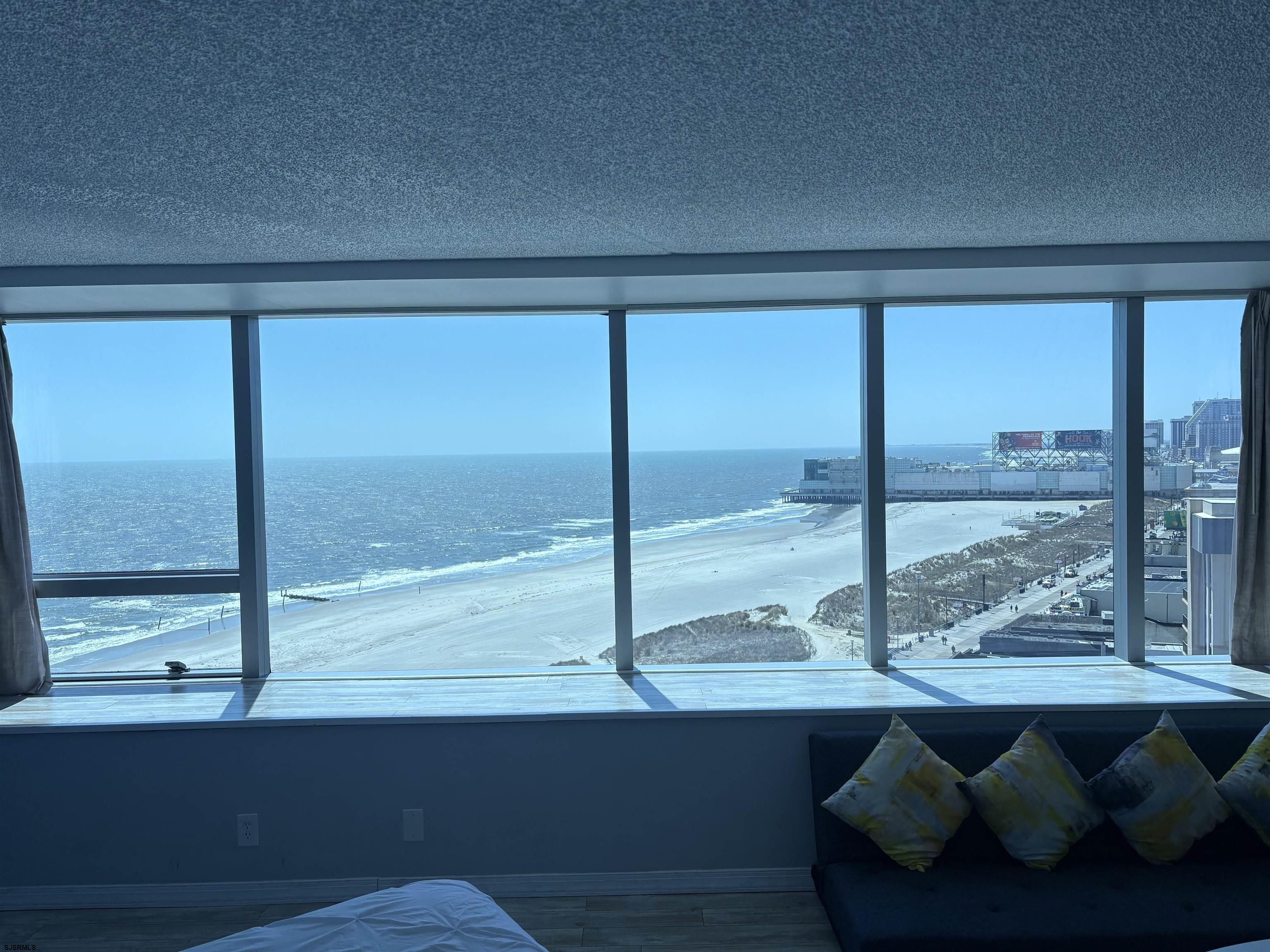 1515 Boardwalk Unit: 1507