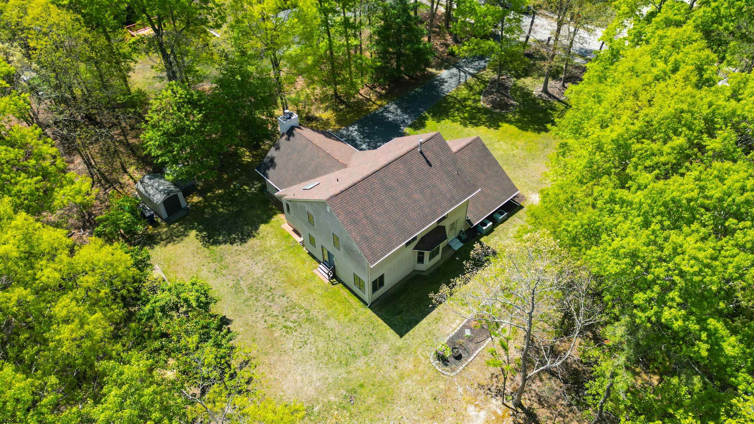 201 Shady Knoll Ln
