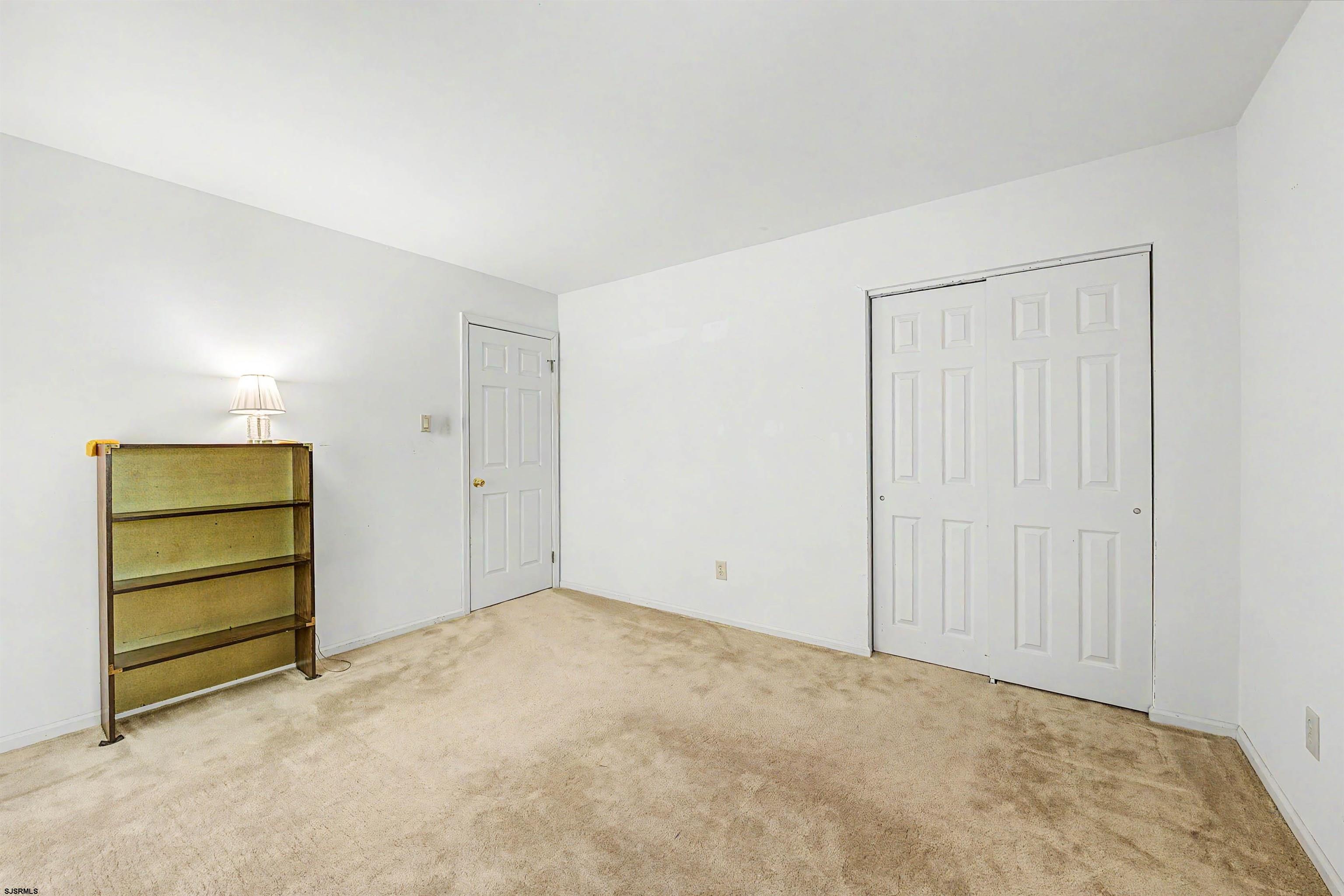 201 Shady Knoll Ln