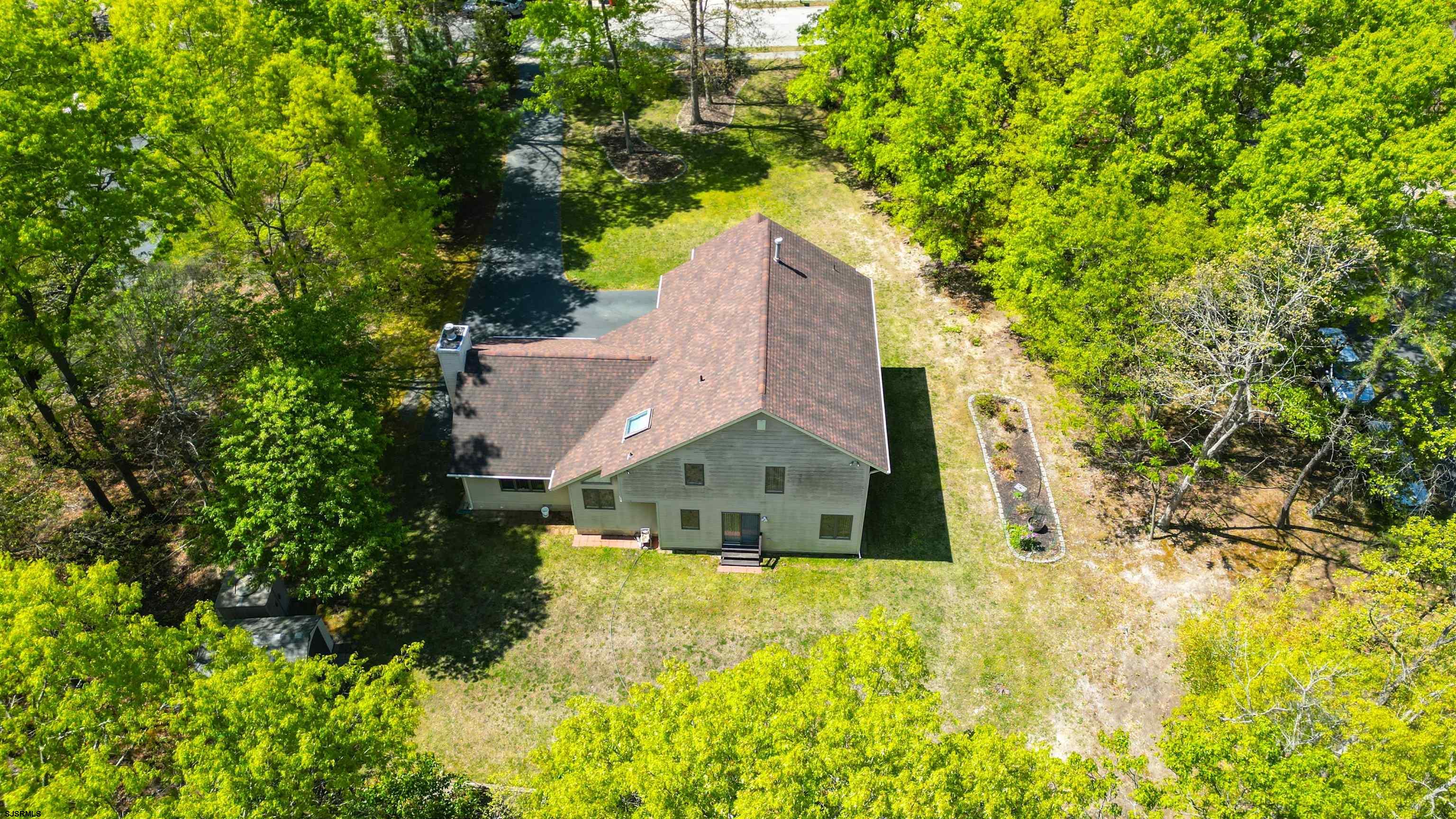 201 Shady Knoll Ln