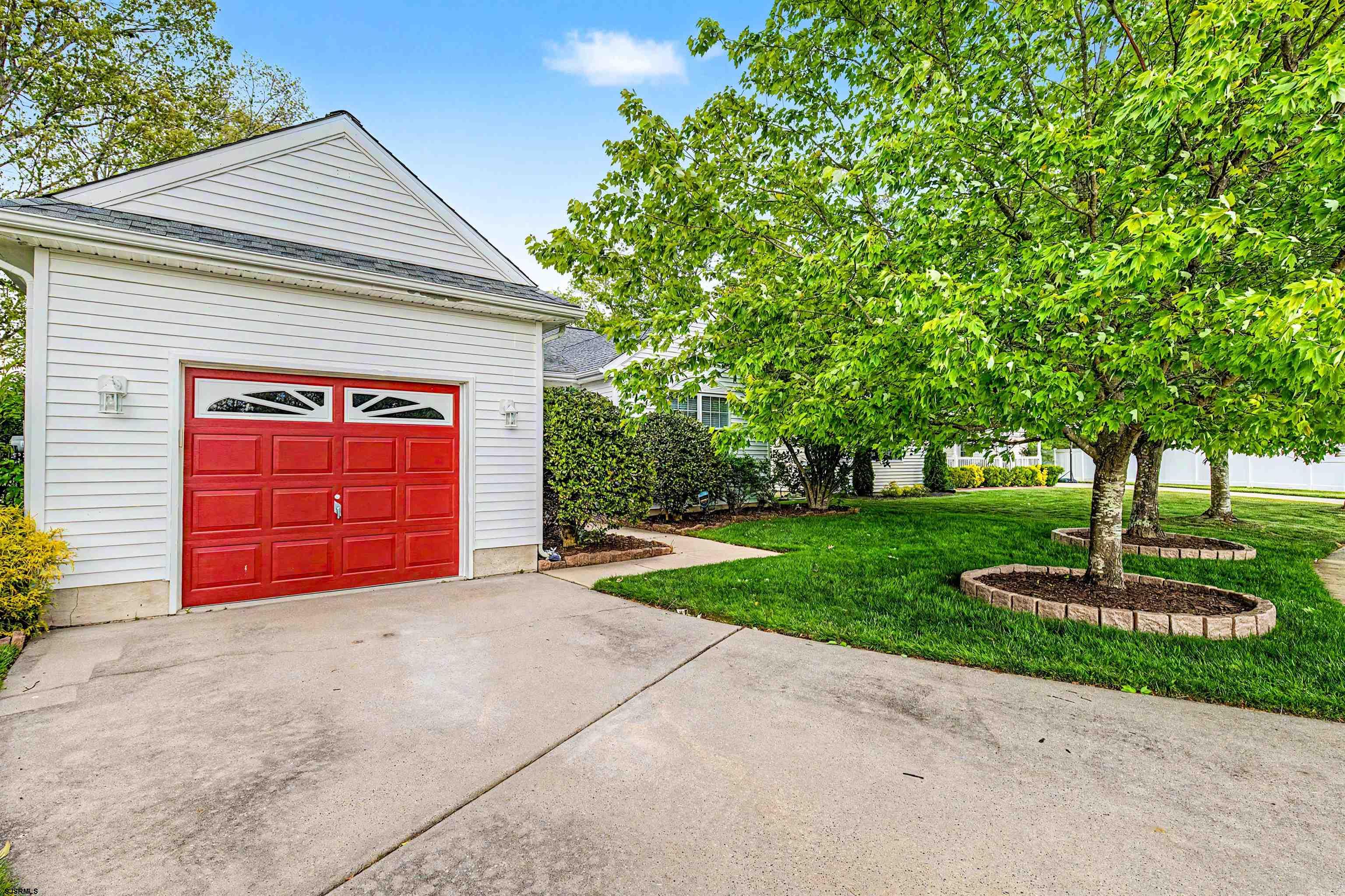 18 Golf Dr