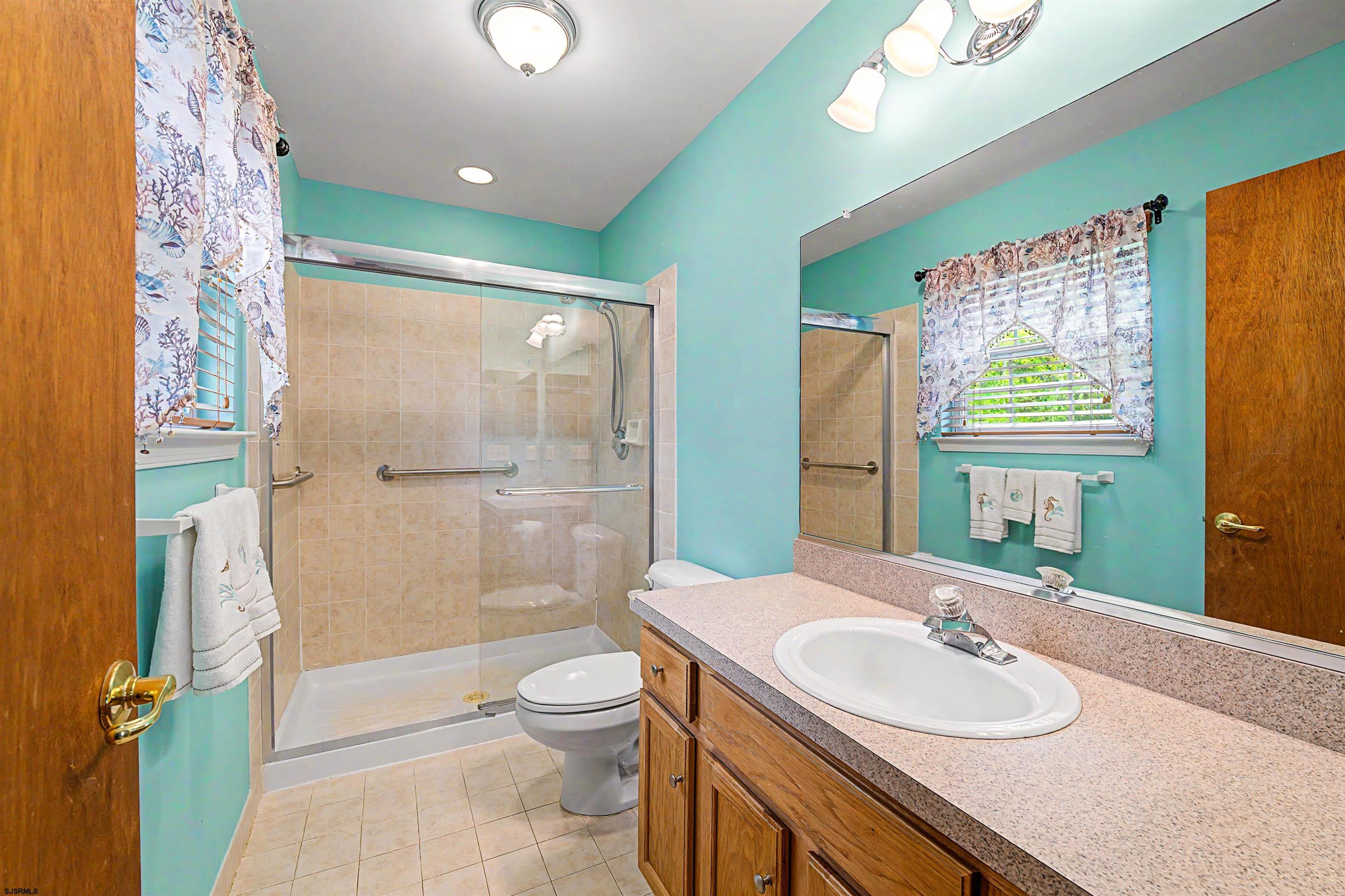18 Golf Dr
