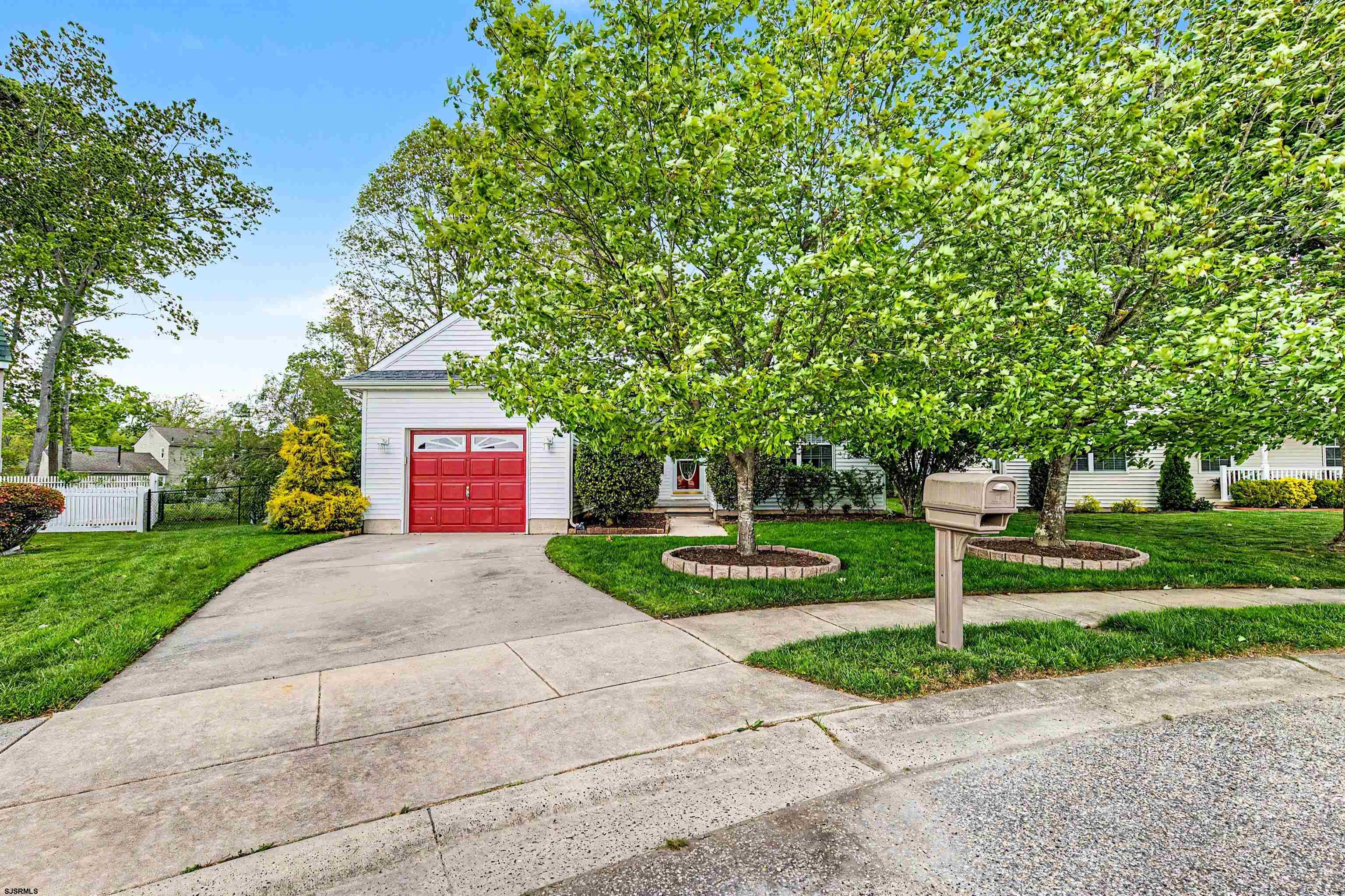 18 Golf Dr