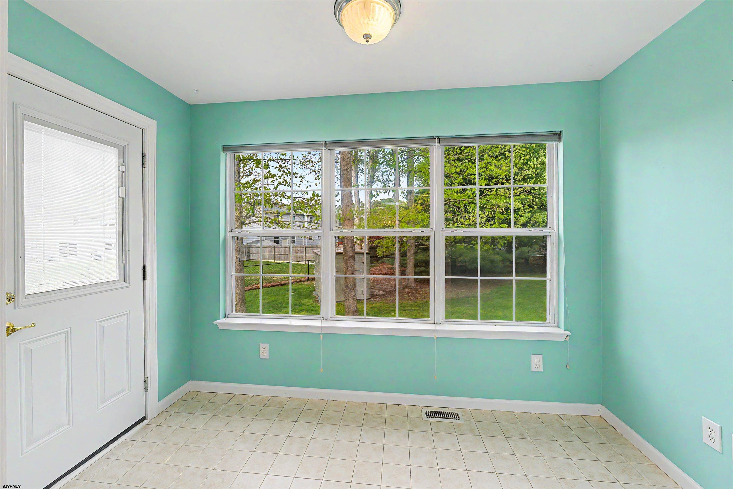 18 Golf Dr