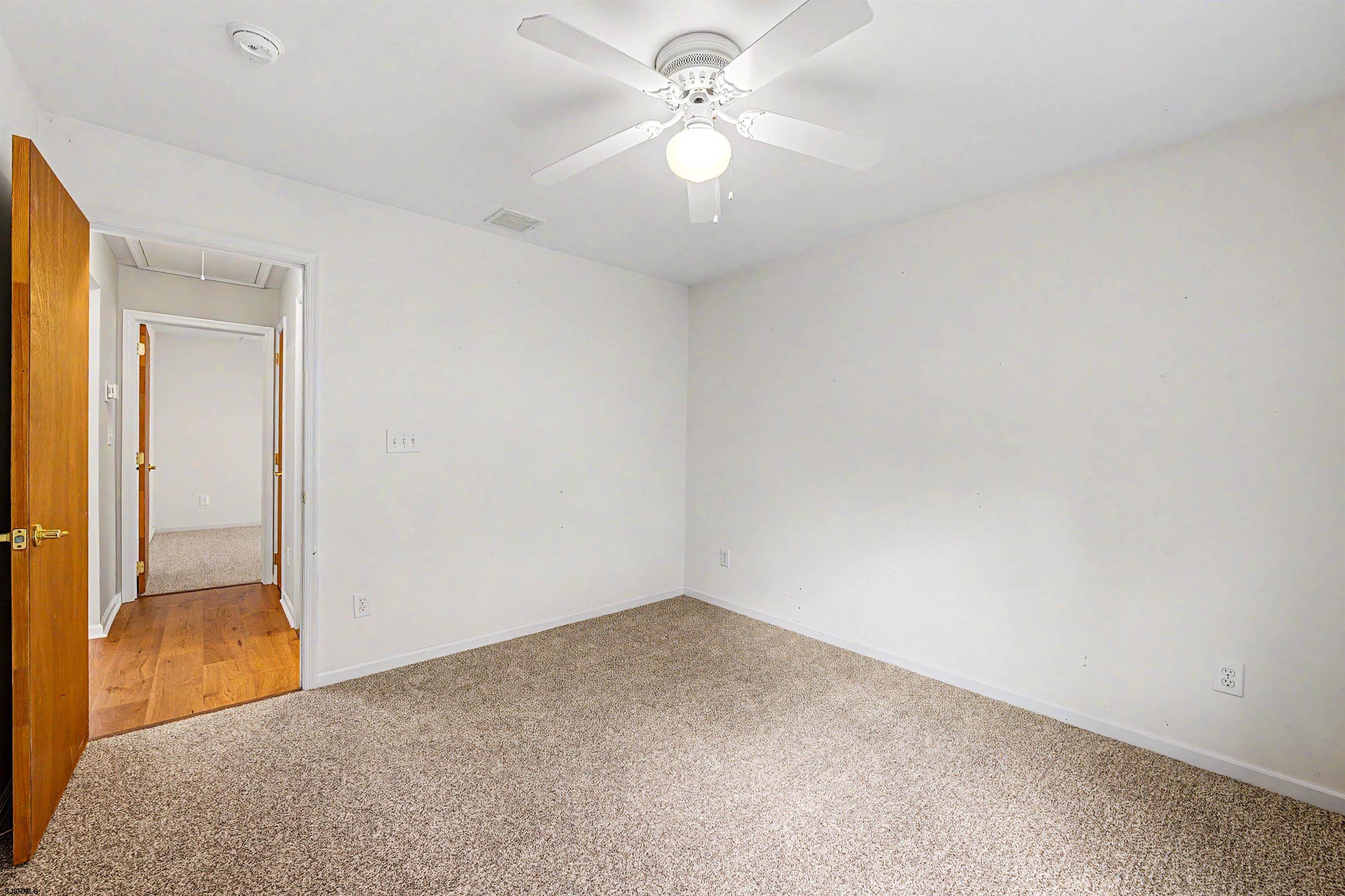 18 Golf Dr