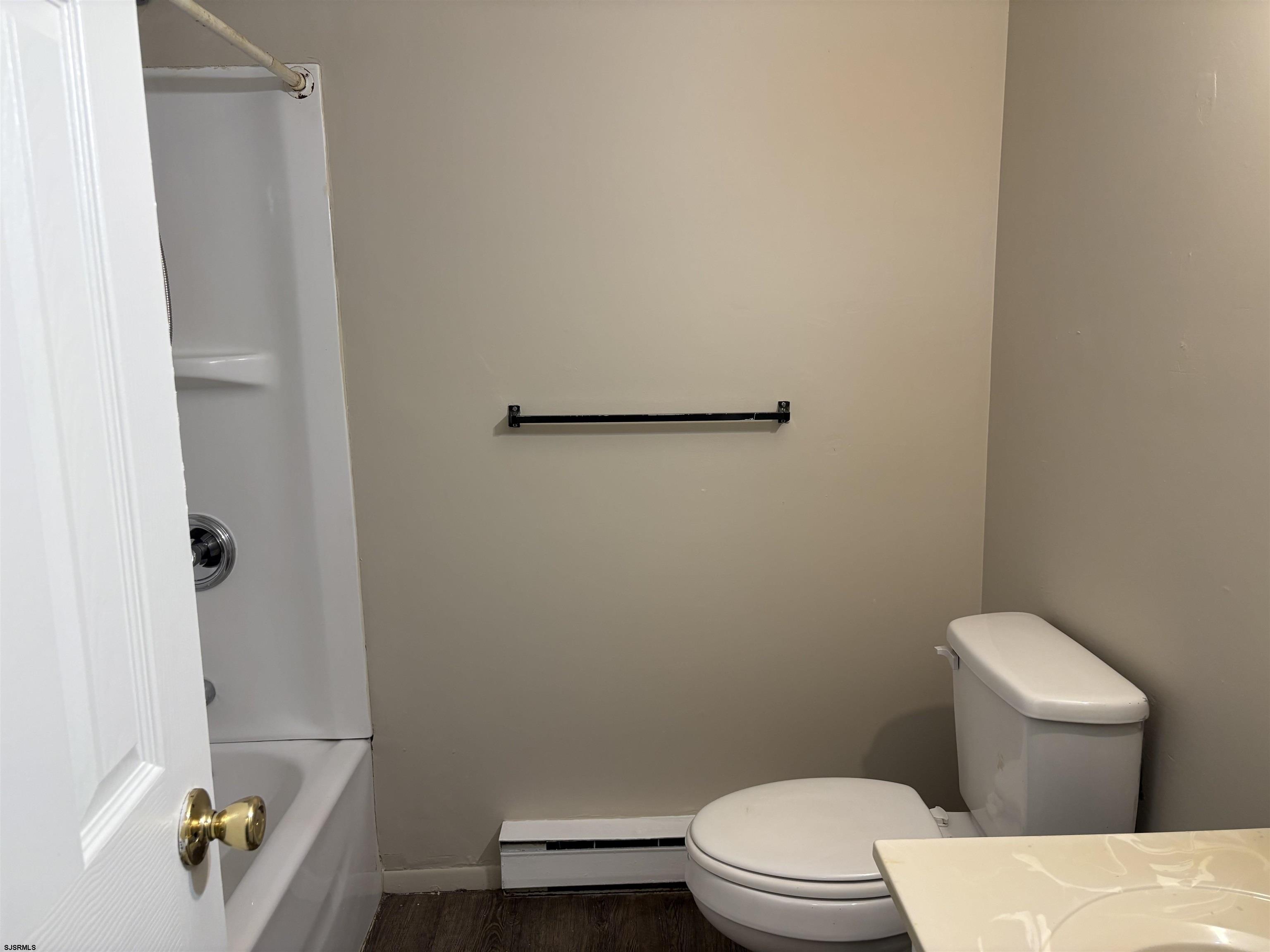 409 Spruce Ave