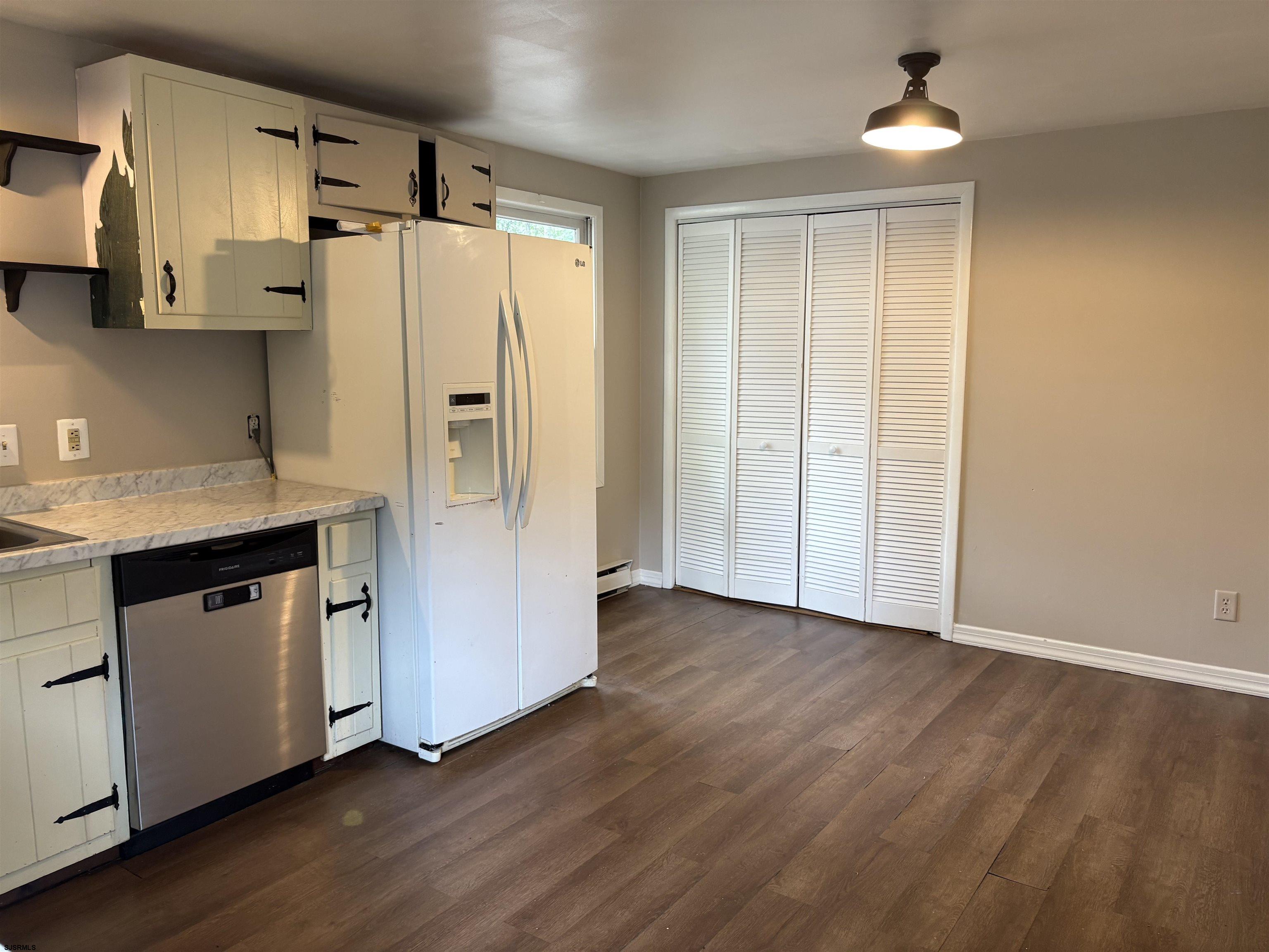 409 Spruce Ave