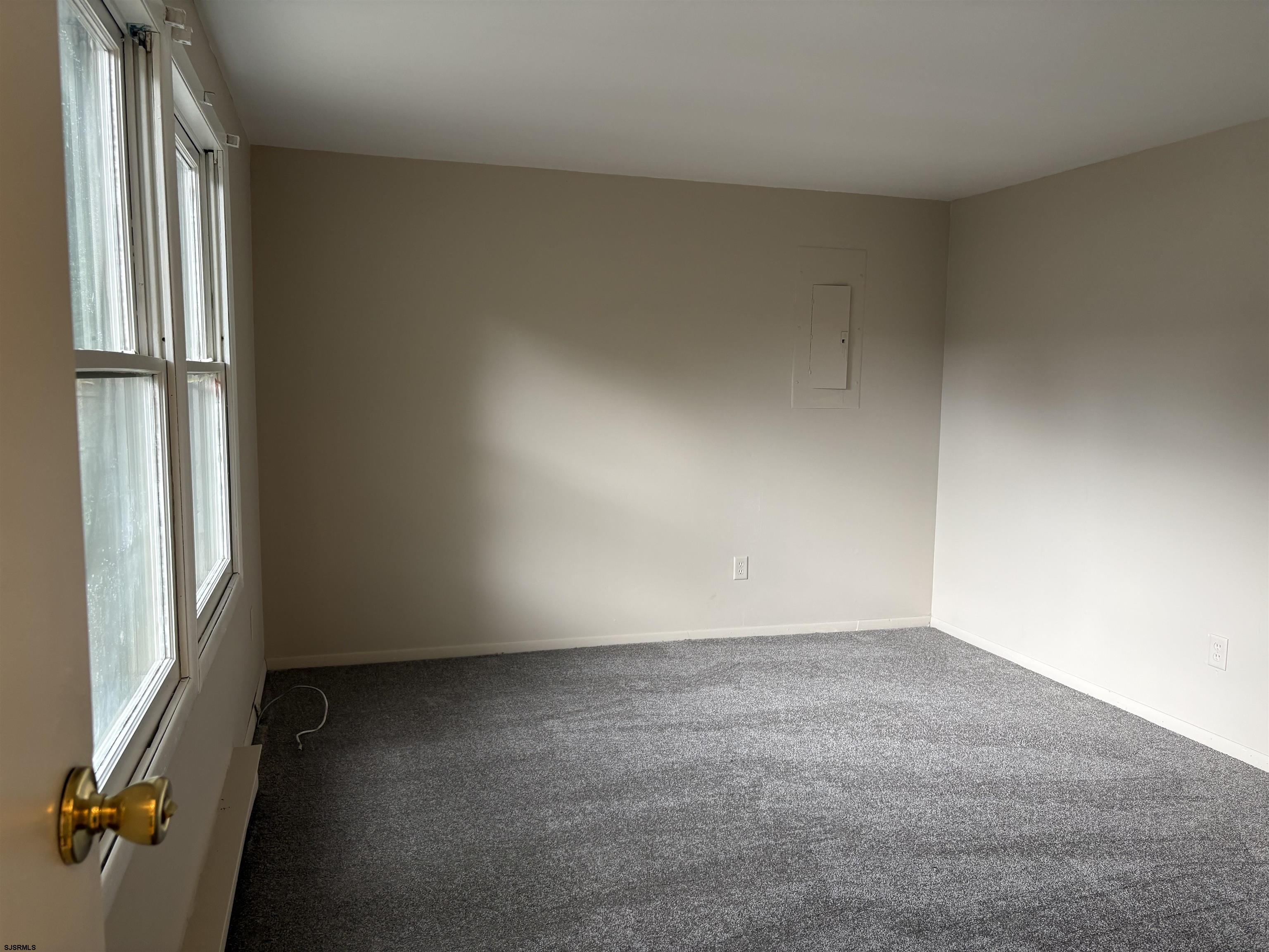 409 Spruce Ave